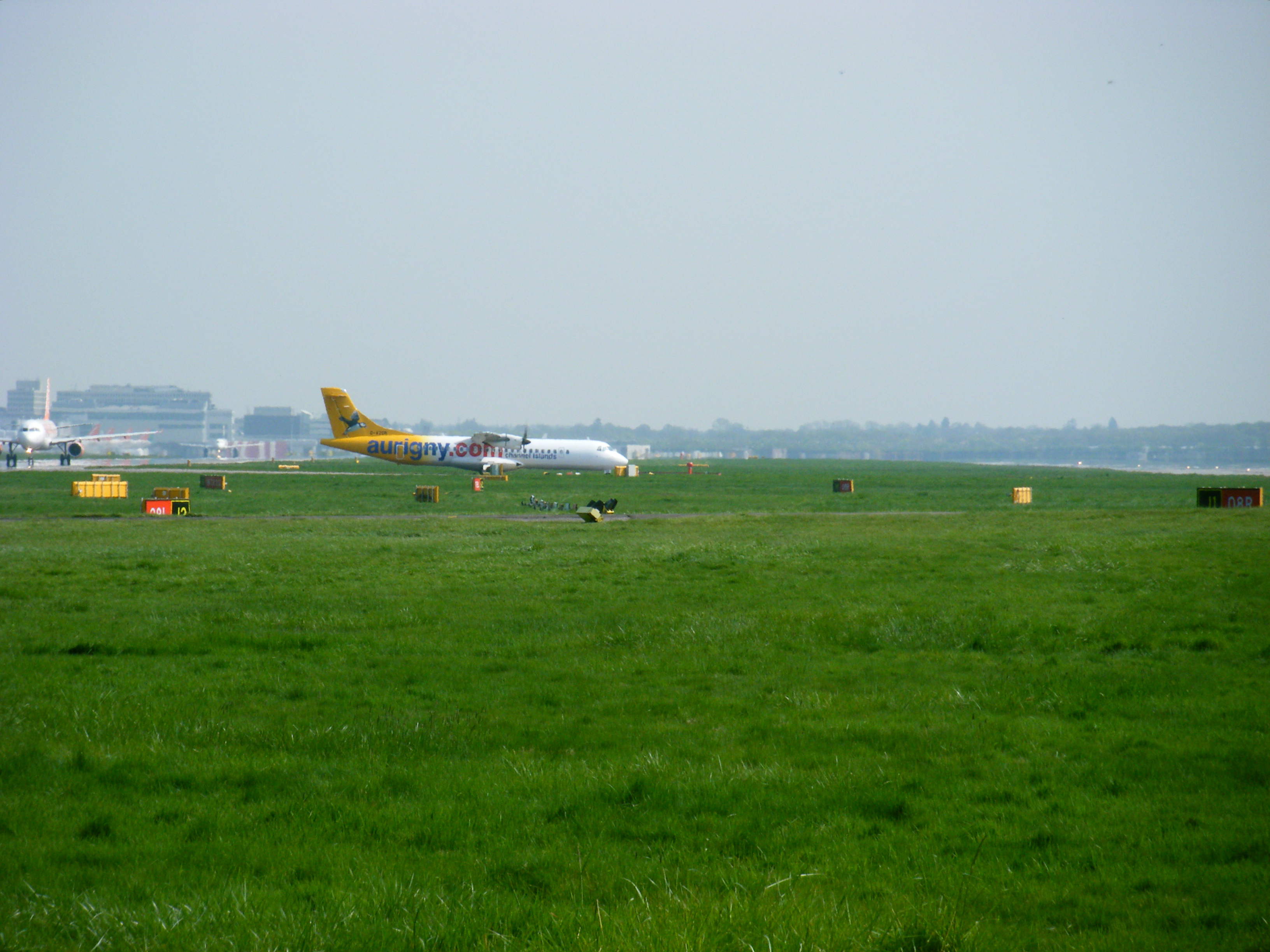 G-VZON/GVZON Aurigny Air Services ATR 72-212A Photo by RJflyer - AVSpotters.com