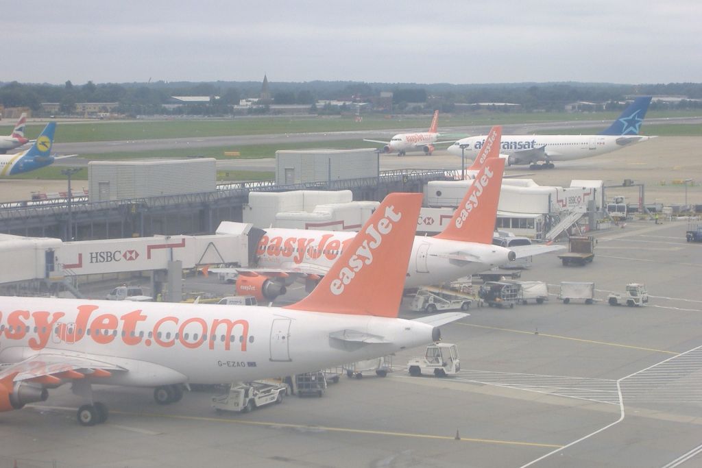 G-EZAO/GEZAO easyJet Airbus A319-111 Photo by RJflyer - AVSpotters.com