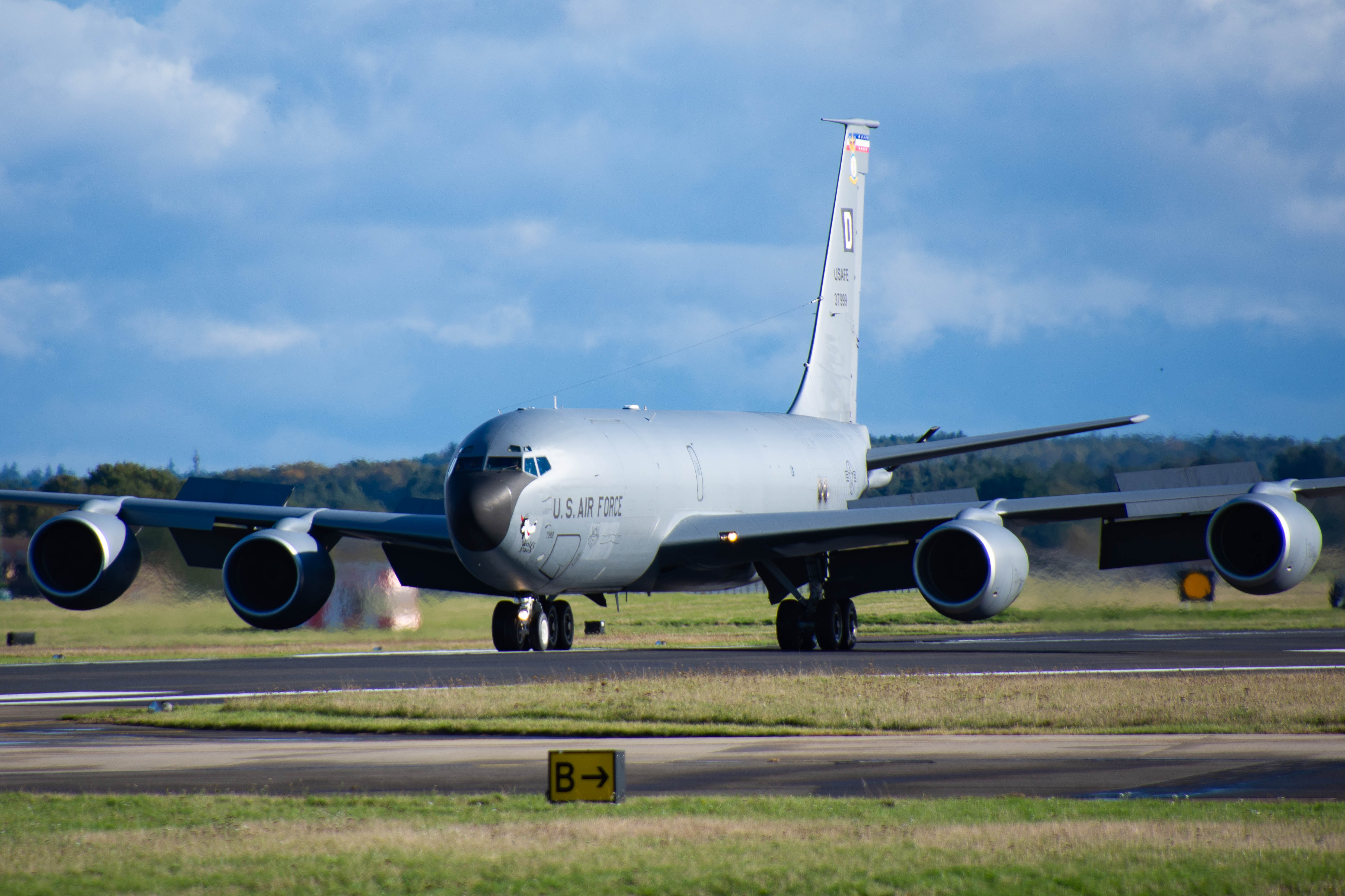 63-7999/637999 Withdrawn from use Boeing C-135 Stratotanker Airframe Information - AVSpotters.com