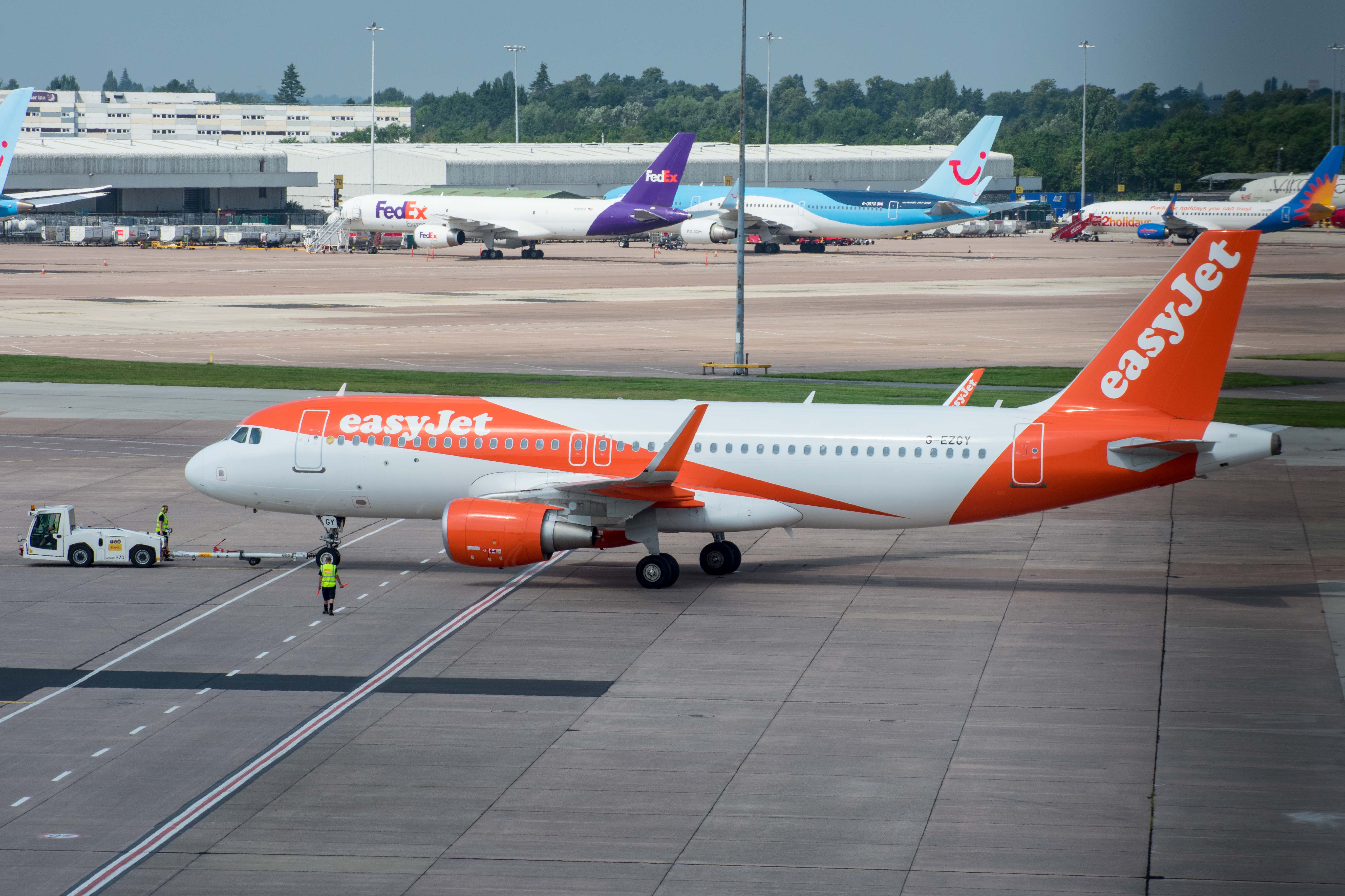 G-EZGY/GEZGY easyJet Airbus A320 Airframe Information - AVSpotters.com