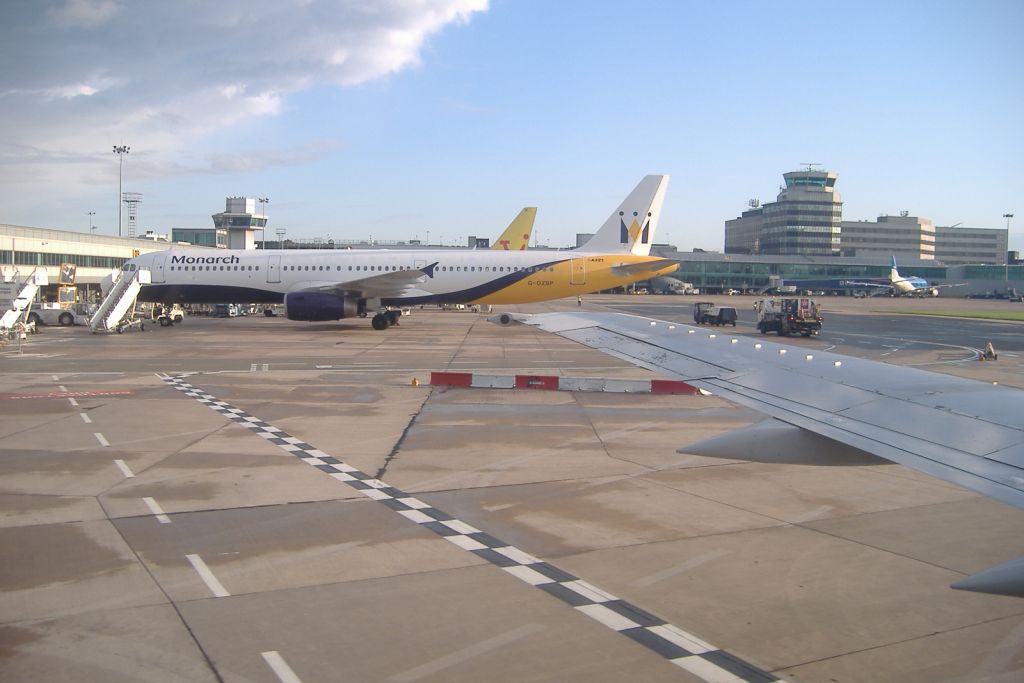 G-OZBP/GOZBP Monarch Airlines Airbus A321-231 Photo by RJflyer - AVSpotters.com