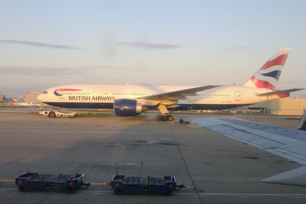 G-VIIC/GVIIC British Airways Boeing 777-236ER Photo by RJflyer - AVSpotters.com