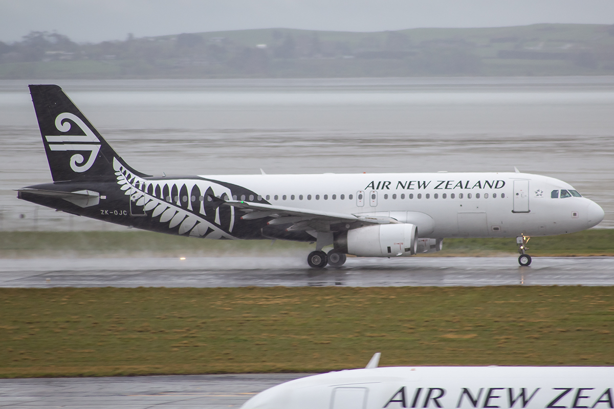 ZK-OJC/ZKOJC Air New Zealand Airbus A320-232 Photo by JLRAviation - AVSpotters.com