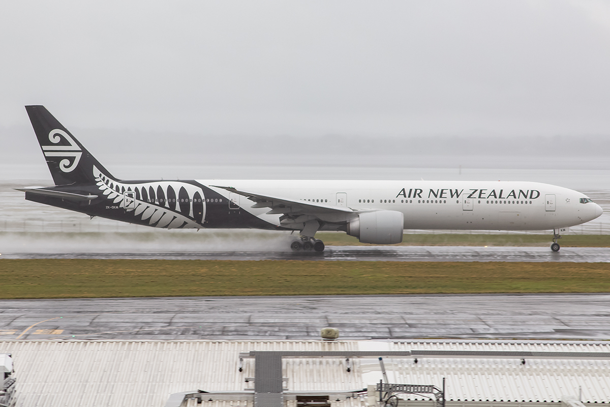 ZK-OKM/ZKOKM Air New Zealand Boeing 777 Airframe Information - AVSpotters.com