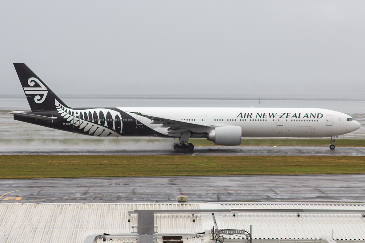 ZK-OKR/ZKOKR Air New Zealand Boeing 777 Airframe Information - AVSpotters.com