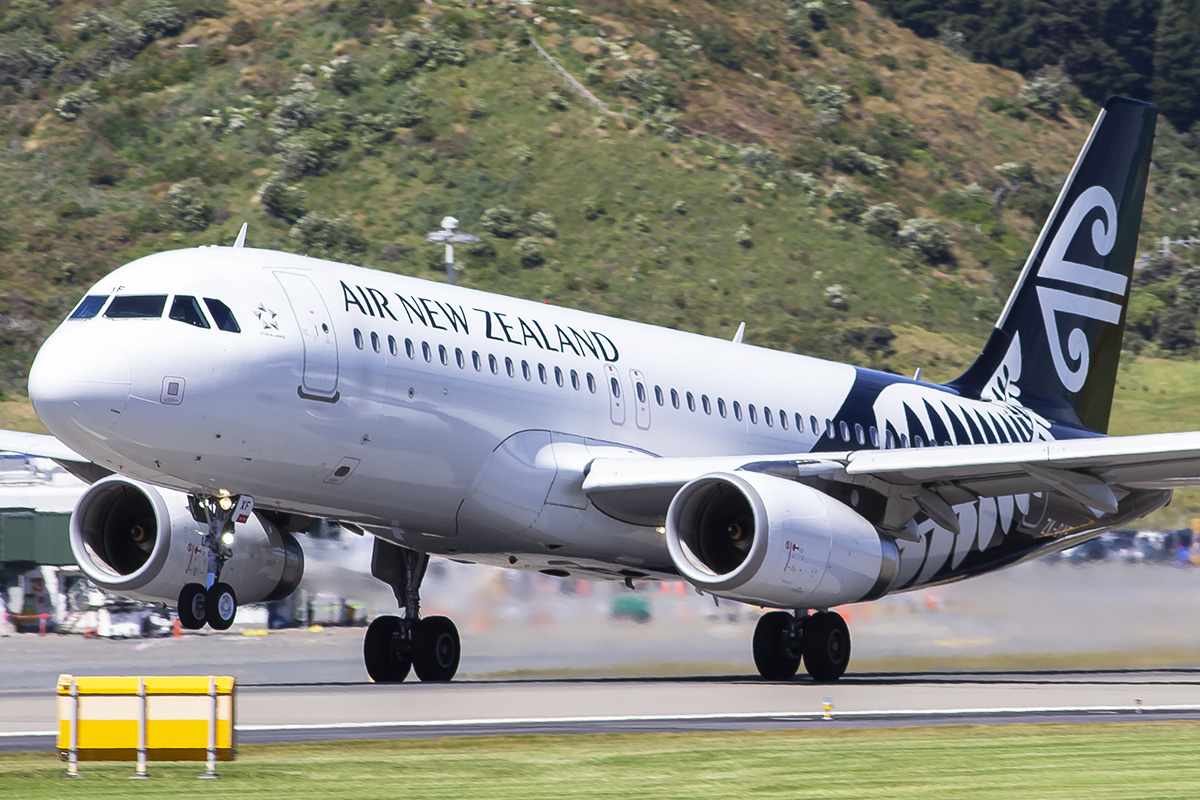 ZK-OXF/ZKOXF Air New Zealand Airbus A320 Airframe Information - AVSpotters.com