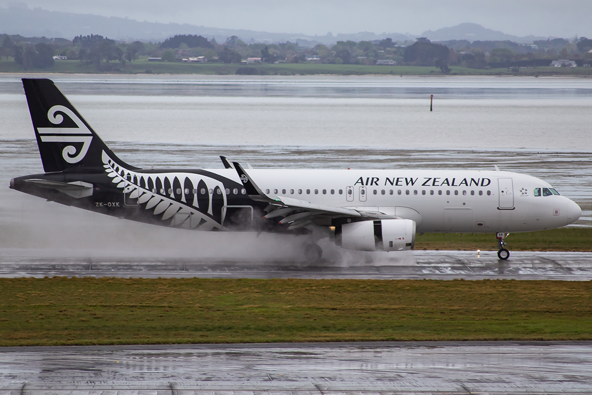 ZK-OXK/ZKOXK Air New Zealand Airbus A320 Airframe Information - AVSpotters.com