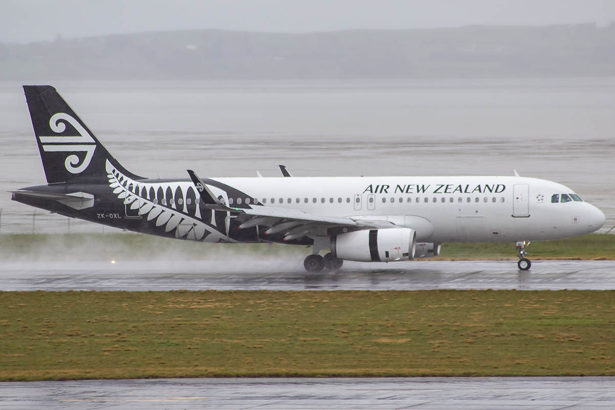 ZK-OXL/ZKOXL Air New Zealand Airbus A320 Airframe Information - AVSpotters.com