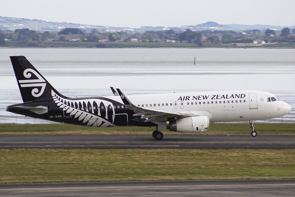 ZK-OXM/ZKOXM Air New Zealand Airbus A320 Airframe Information - AVSpotters.com