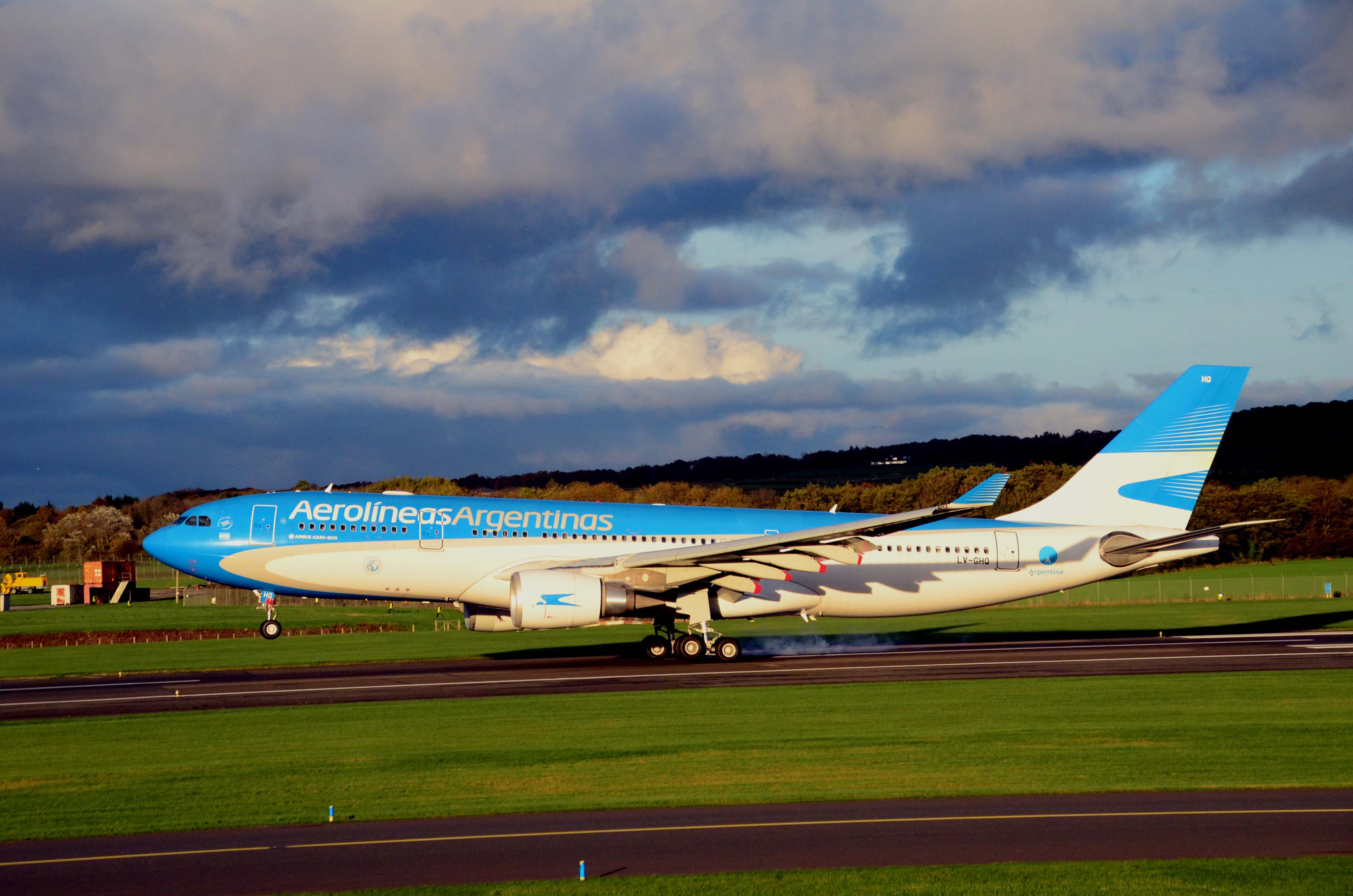 LV-GHQ/LVGHQ Aerolineas Argentinas Airbus A330-202 Photo by FlyDroo - AVSpotters.com