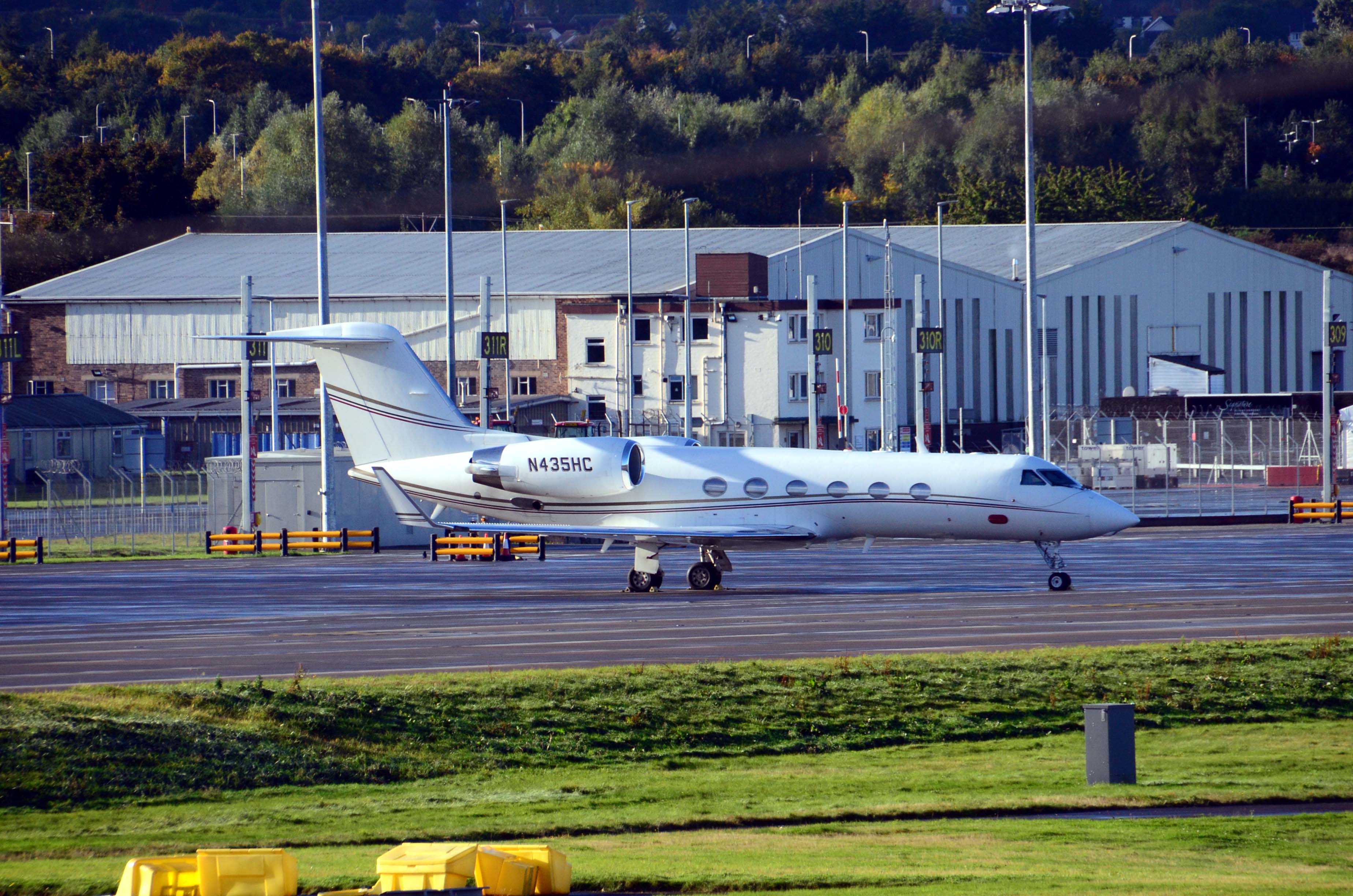 N435HC/N435HC Corporate Gulfstream Gulfstream G-IV SP Photo by FlyDroo - AVSpotters.com