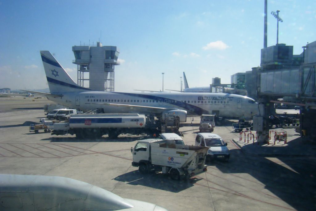 4X-EKI/4XEKI El Al Israel Airlines Boeing 737-86N(WL) Photo by RJflyer - AVSpotters.com