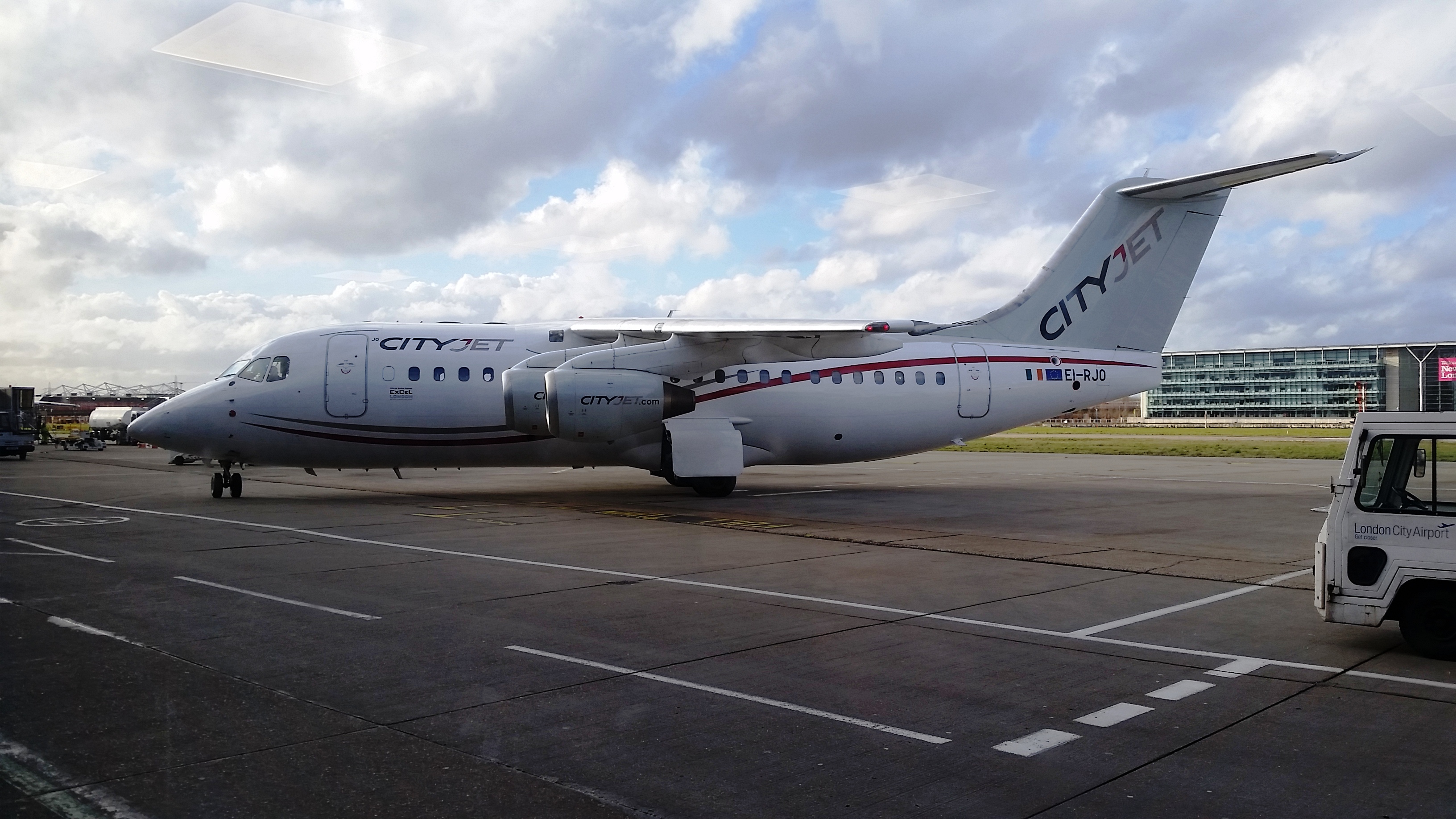 EI-RJO/EIRJO CityJet British Aerospace Avro RJ85 Photo by RJflyer - AVSpotters.com