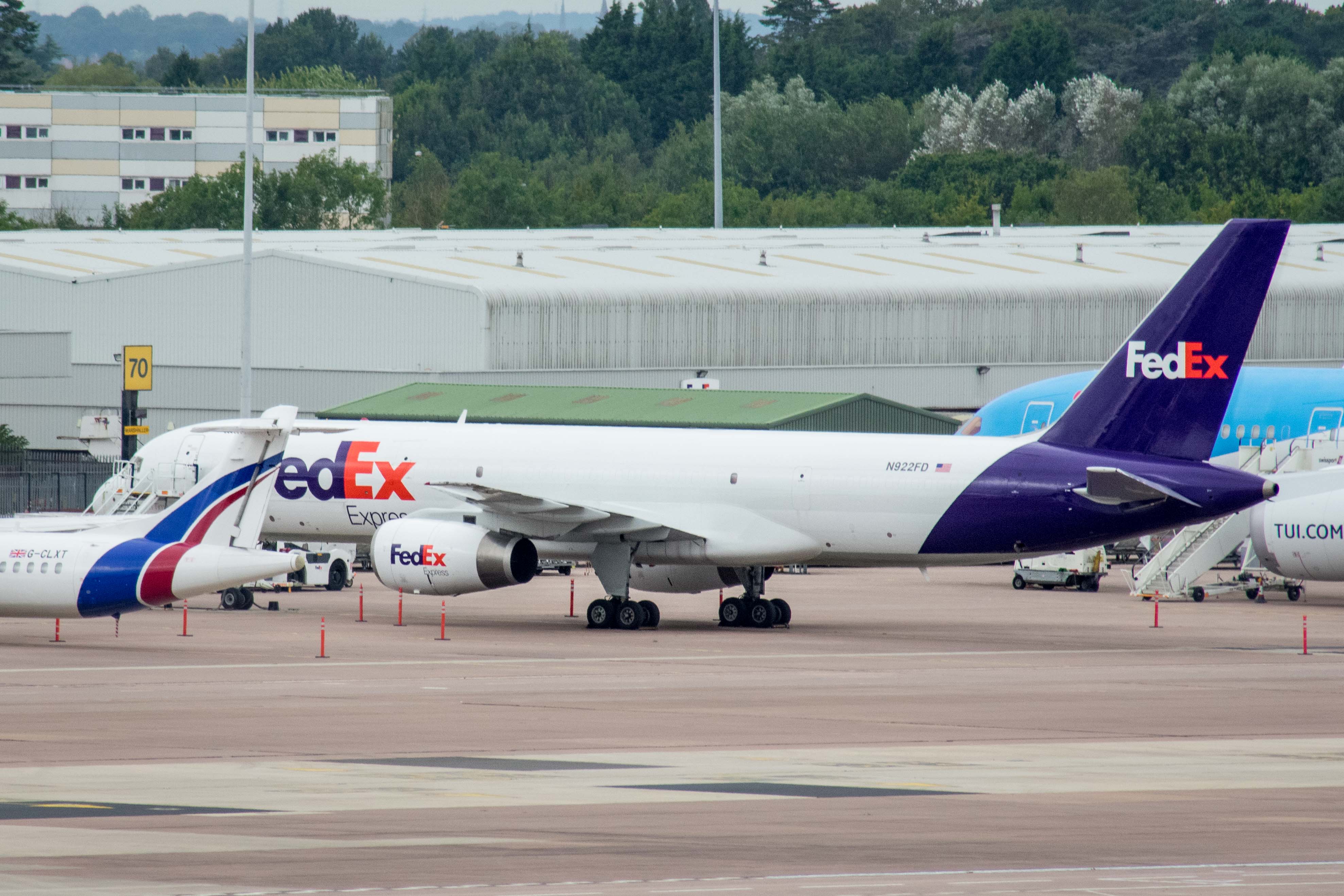 N922FD/N922FD Fedex - Federal Express Boeing 757-23A(F) Photo by AV8 Photos - AVSpotters.com