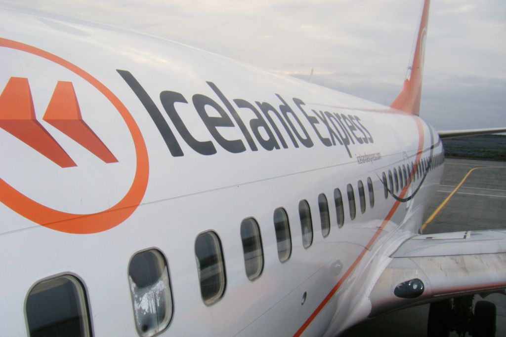 G-STRF/GSTRF Iceland Express Boeing 737-76N(WL) Photo by RJflyer - AVSpotters.com