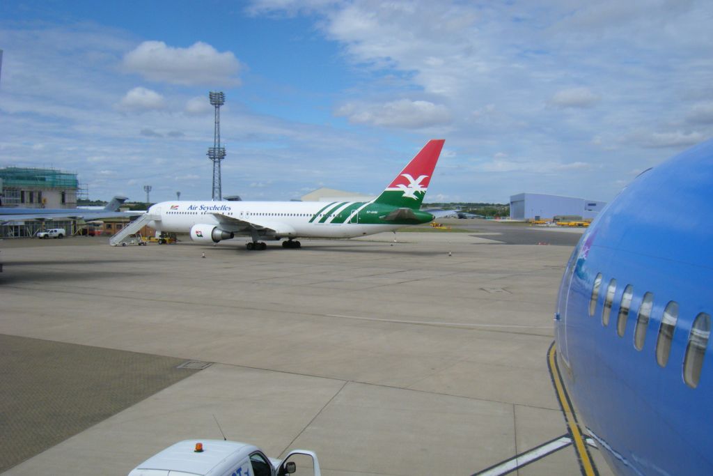 S7-AHM/S7AHM Air Seychelles Boeing 767-37DER Photo by RJflyer - AVSpotters.com