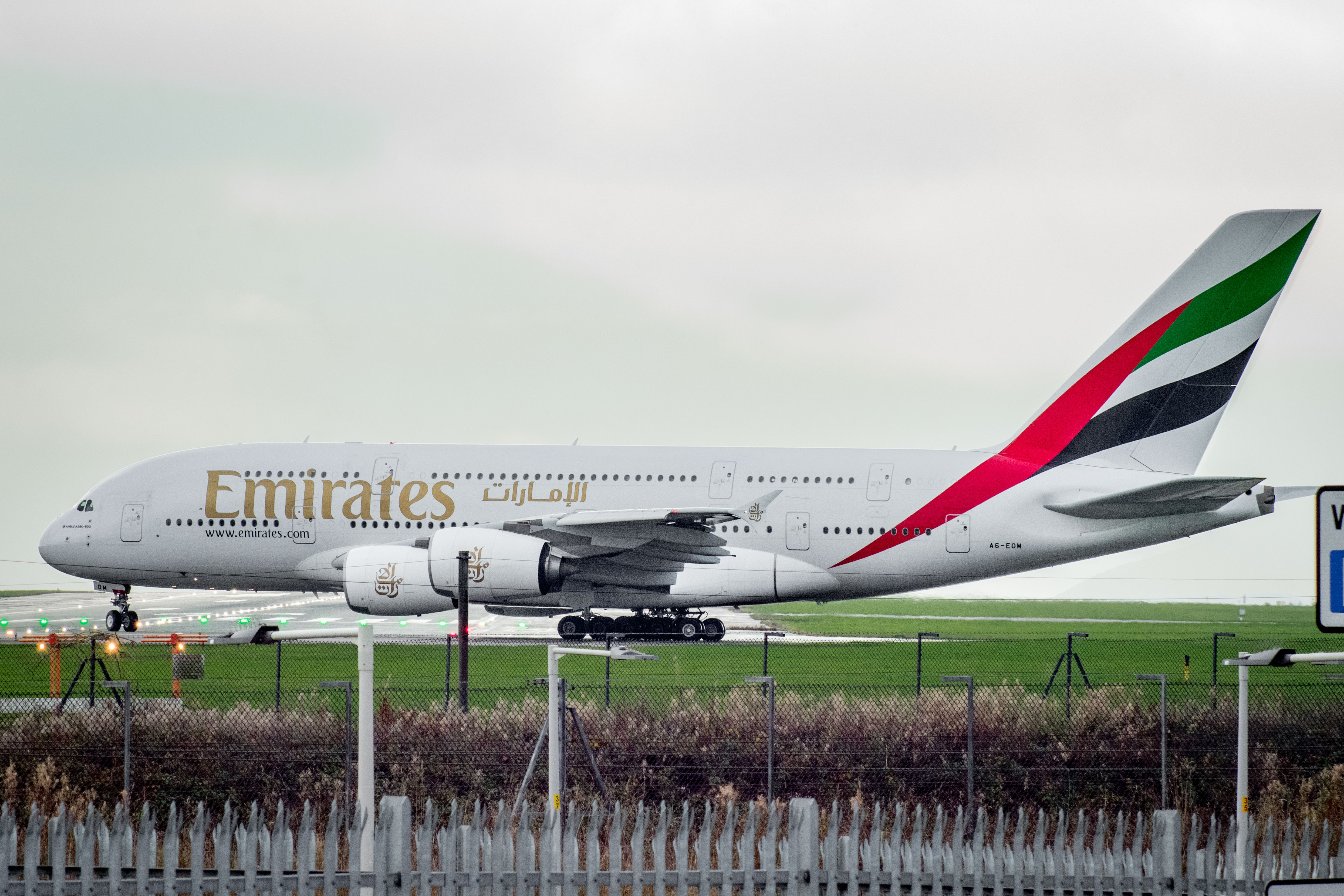 A6-EOM/A6EOM Emirates Airlines Airbus A380-861 Photo by AV8 Photos - AVSpotters.com