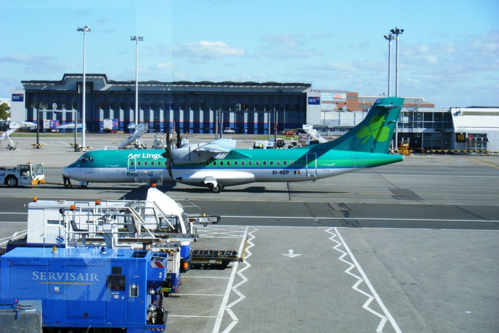 EI-REP/EIREP Aer Lingus Regional ATR 72-212A Photo by RJflyer - AVSpotters.com