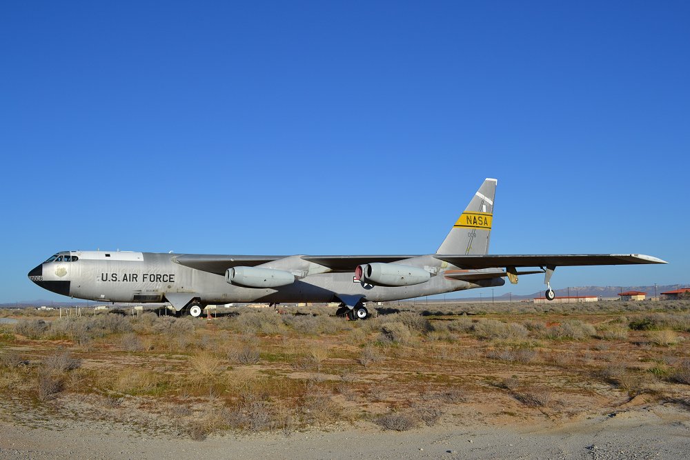 52-0008/520008 NASA - National Aeronautics & Space Administration Boeing B-52 Stratofortress Airframe Information - AVSpotters.com