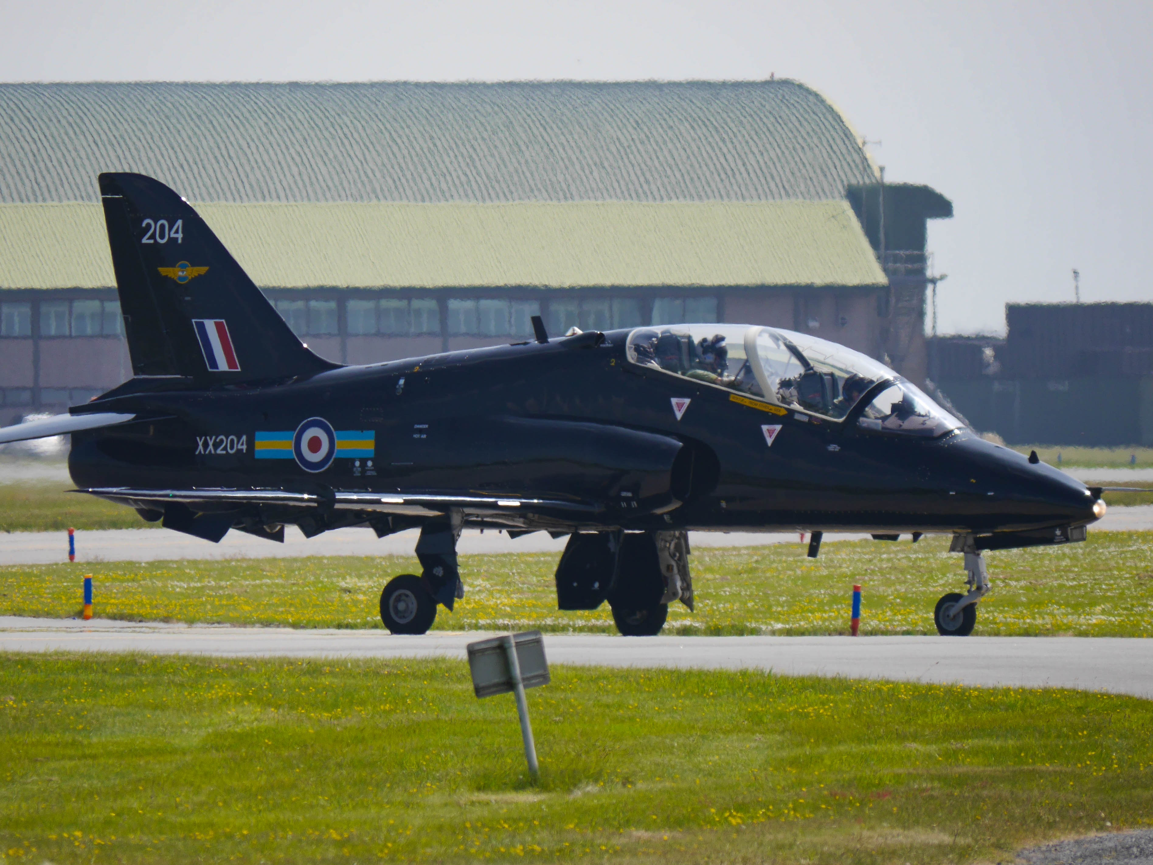 XX204/XX204 RAF - Royal Air Force British Aerospace Hawk Airframe Information - AVSpotters.com