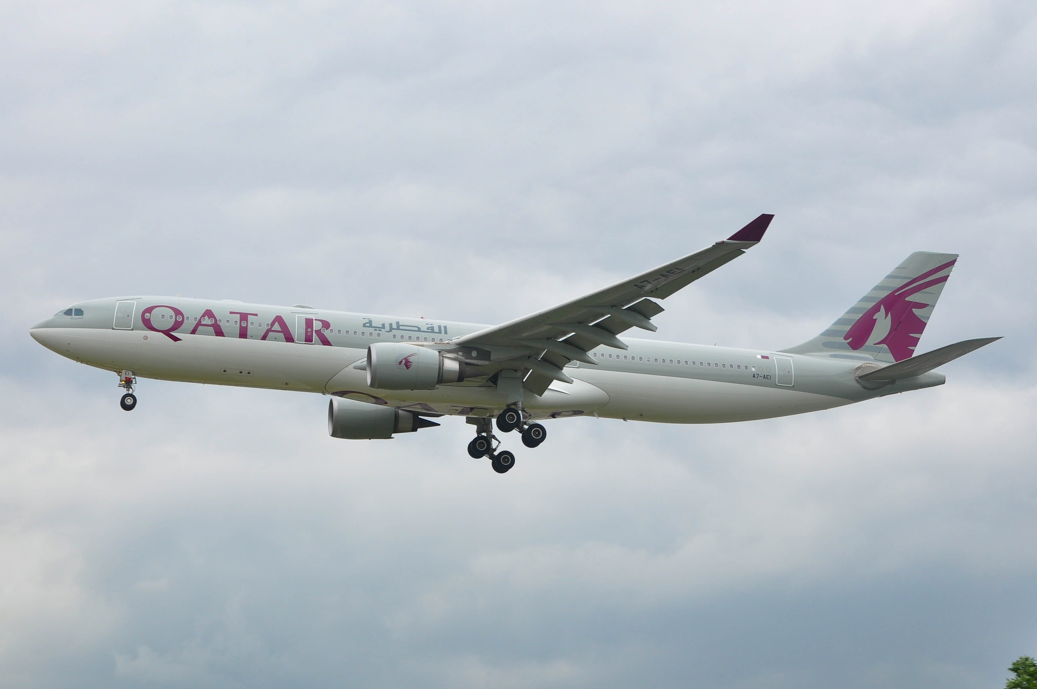 A7-AEI/A7AEI Qatar Airways Airbus A330 Airframe Information - AVSpotters.com