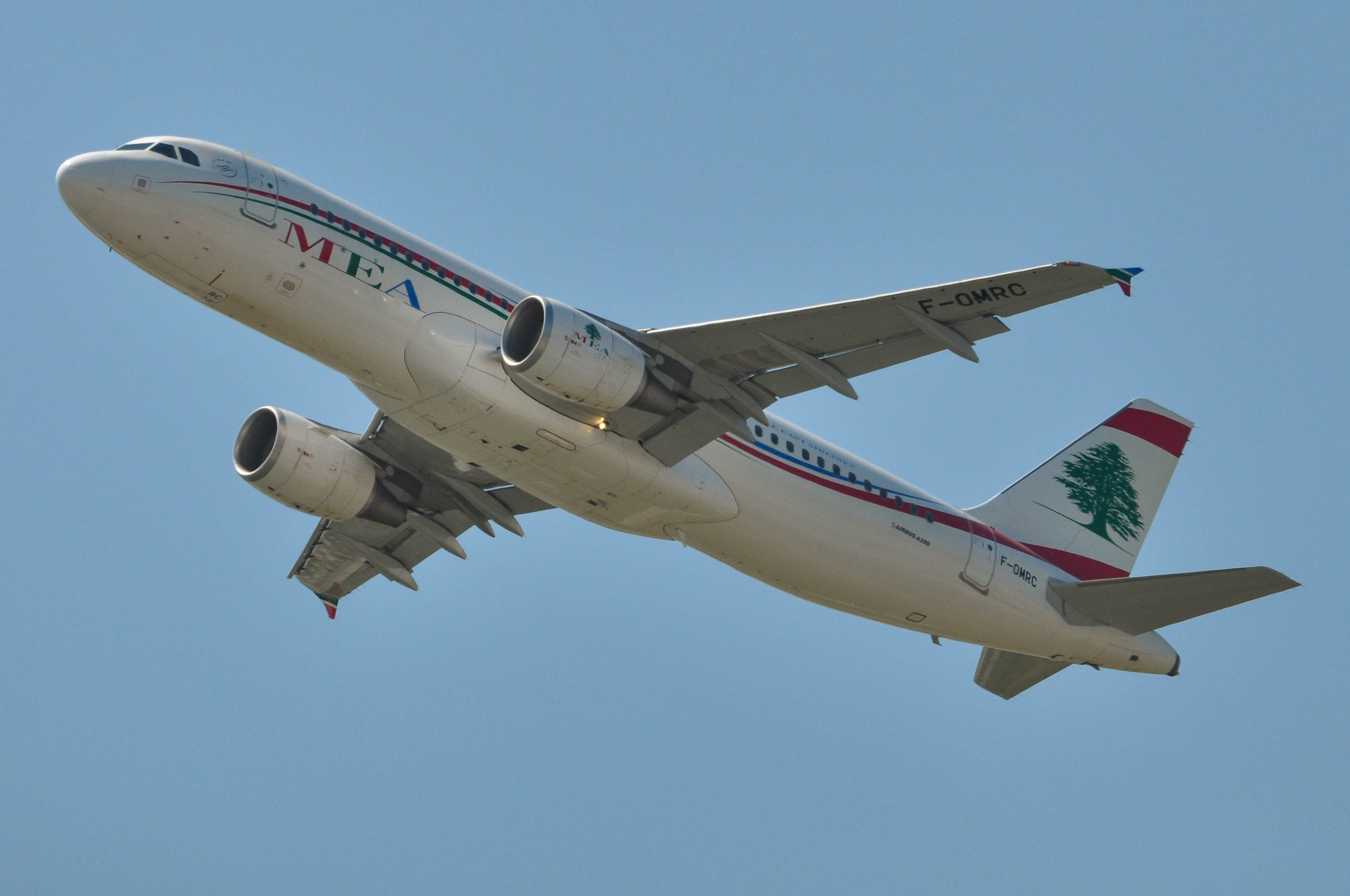 F-OMRC/FOMRC MEA-Middle East Airlines Airbus A320-214 Photo by colinw - AVSpotters.com