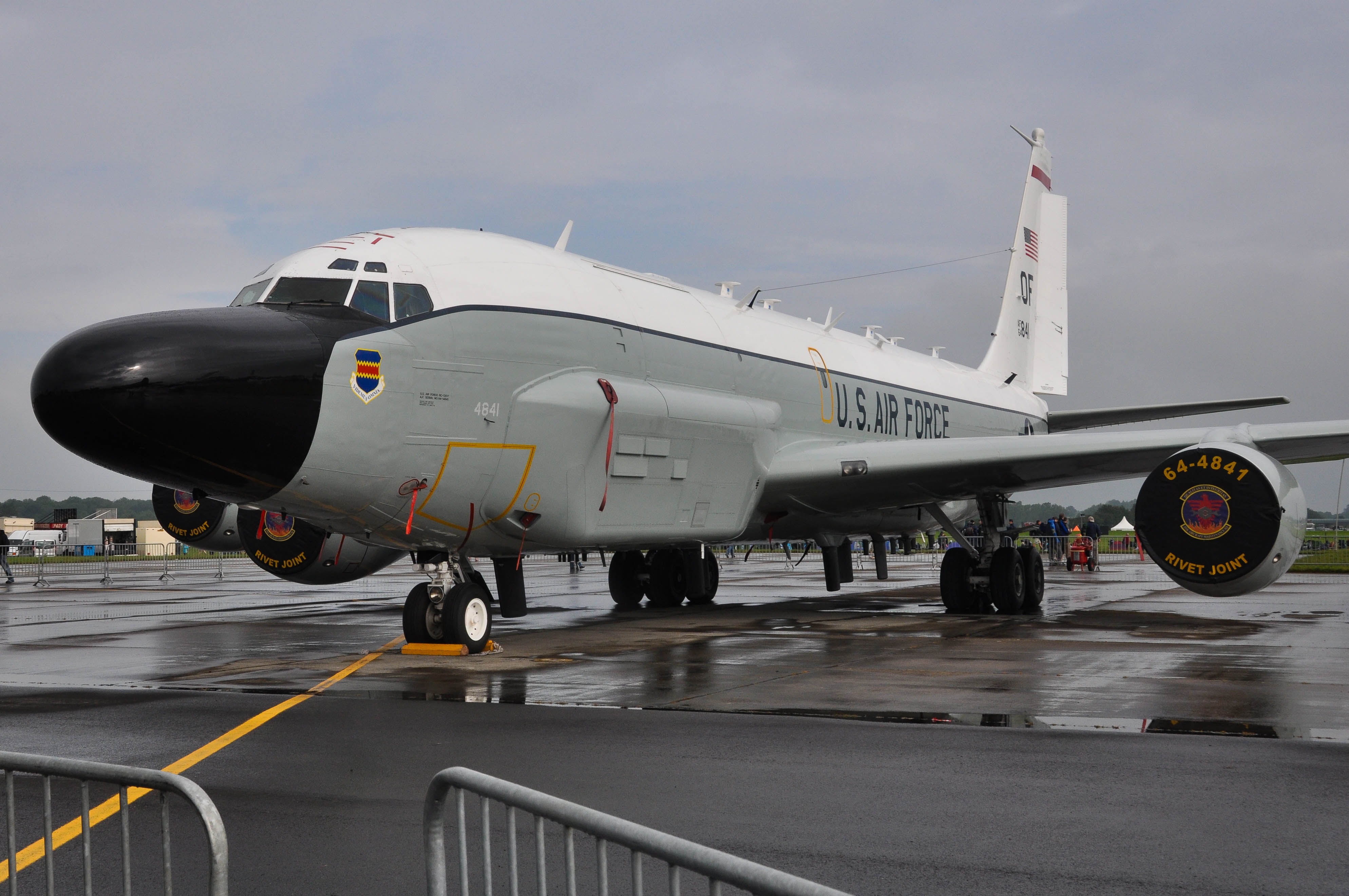64-14841/6414841 USAF - United States Air Force Boeing RC-135V Stratoliner Photo by colinw - AVSpotters.com