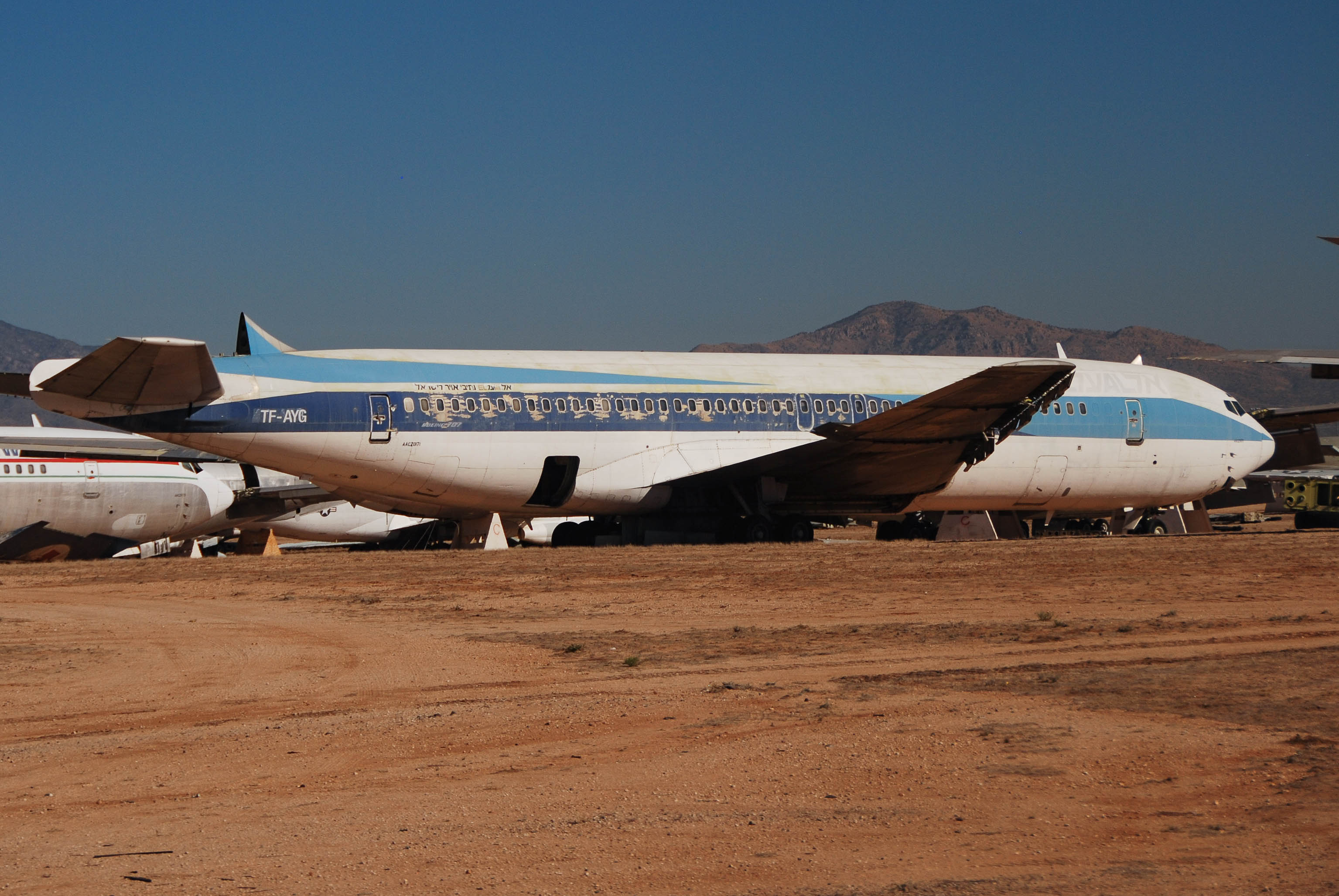 N53302/N53302 Boeing Boeing 707-358B Photo by colinw - AVSpotters.com