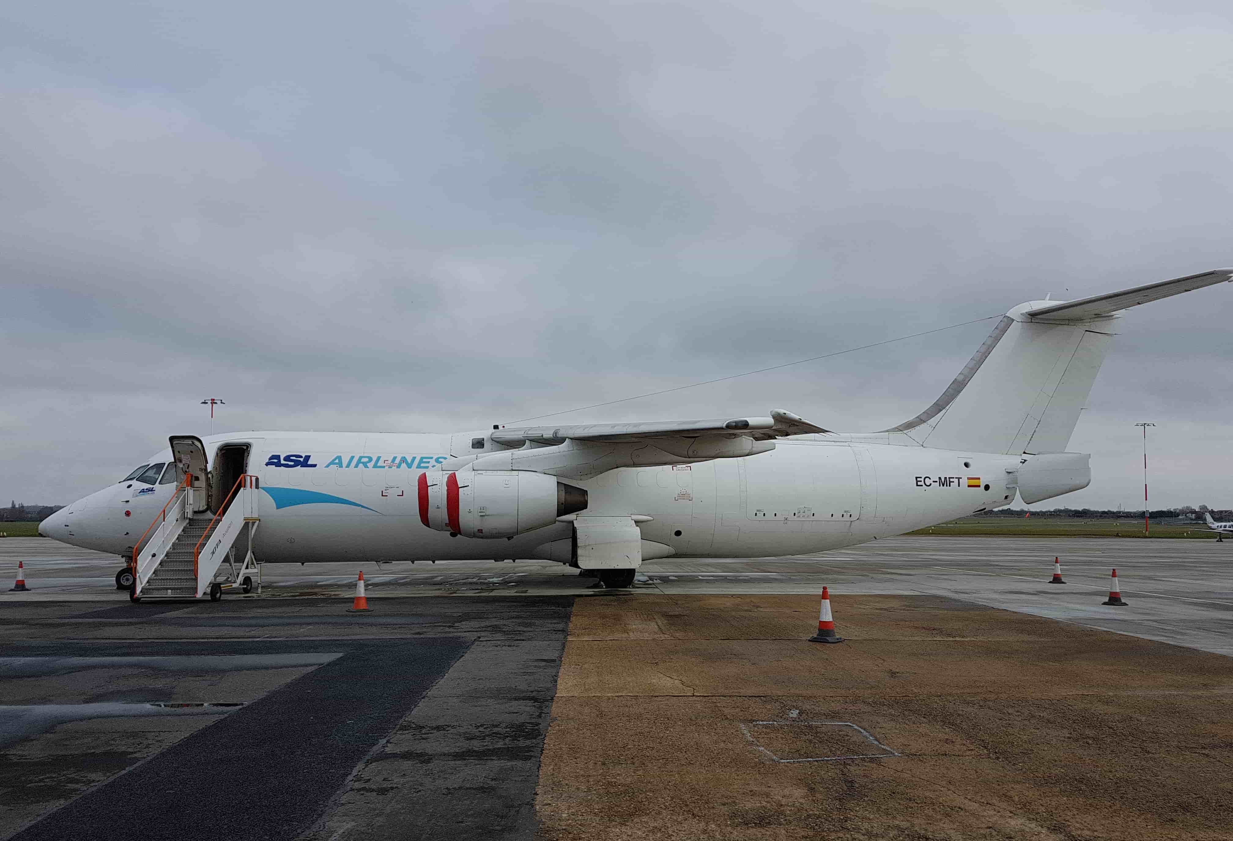 N246QT/N246QT Everts Air Cargo BAe 146 (Avro RJ) Airframe Information - AVSpotters.com