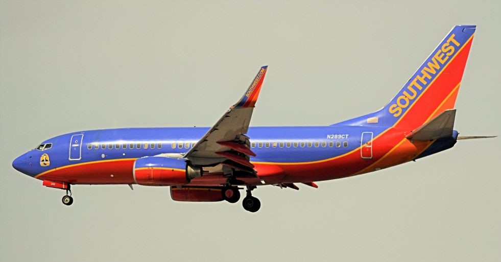 N289CT/N289CT Southwest Airlines Boeing 737 NG Airframe Information - AVSpotters.com