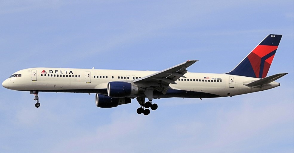 N608DA/N608DA Delta Air Lines Boeing 757 Airframe Information - AVSpotters.com
