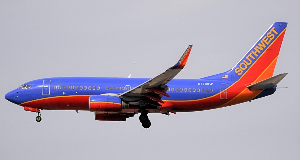 N766SW/N766SW Southwest Airlines Boeing 737-7H4(WL) Photo by Warthog1 - AVSpotters.com