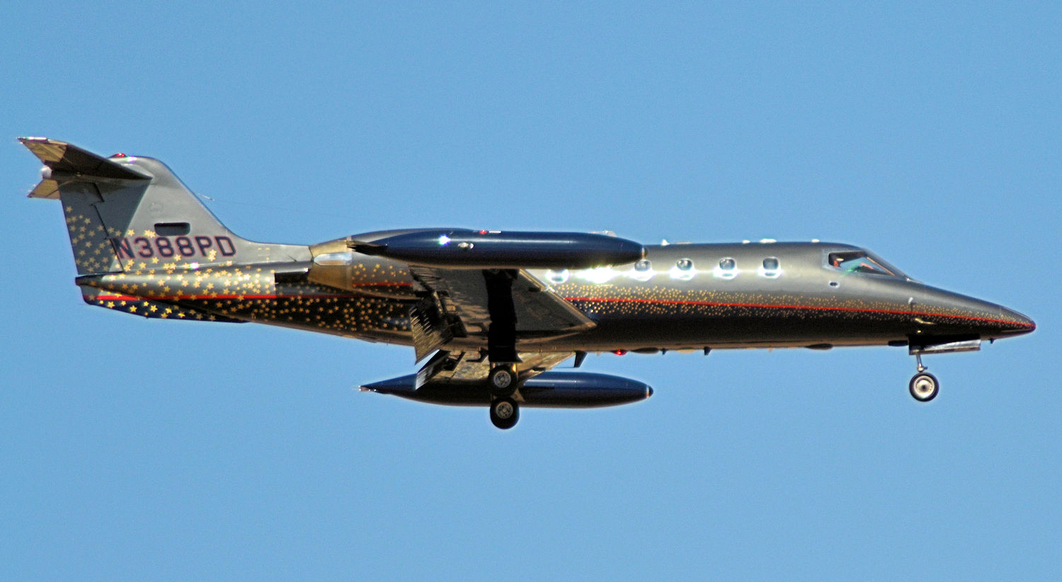 N388PD/N388PD Corporate Learjet Learjet 35A Photo by Warthog1 - AVSpotters.com