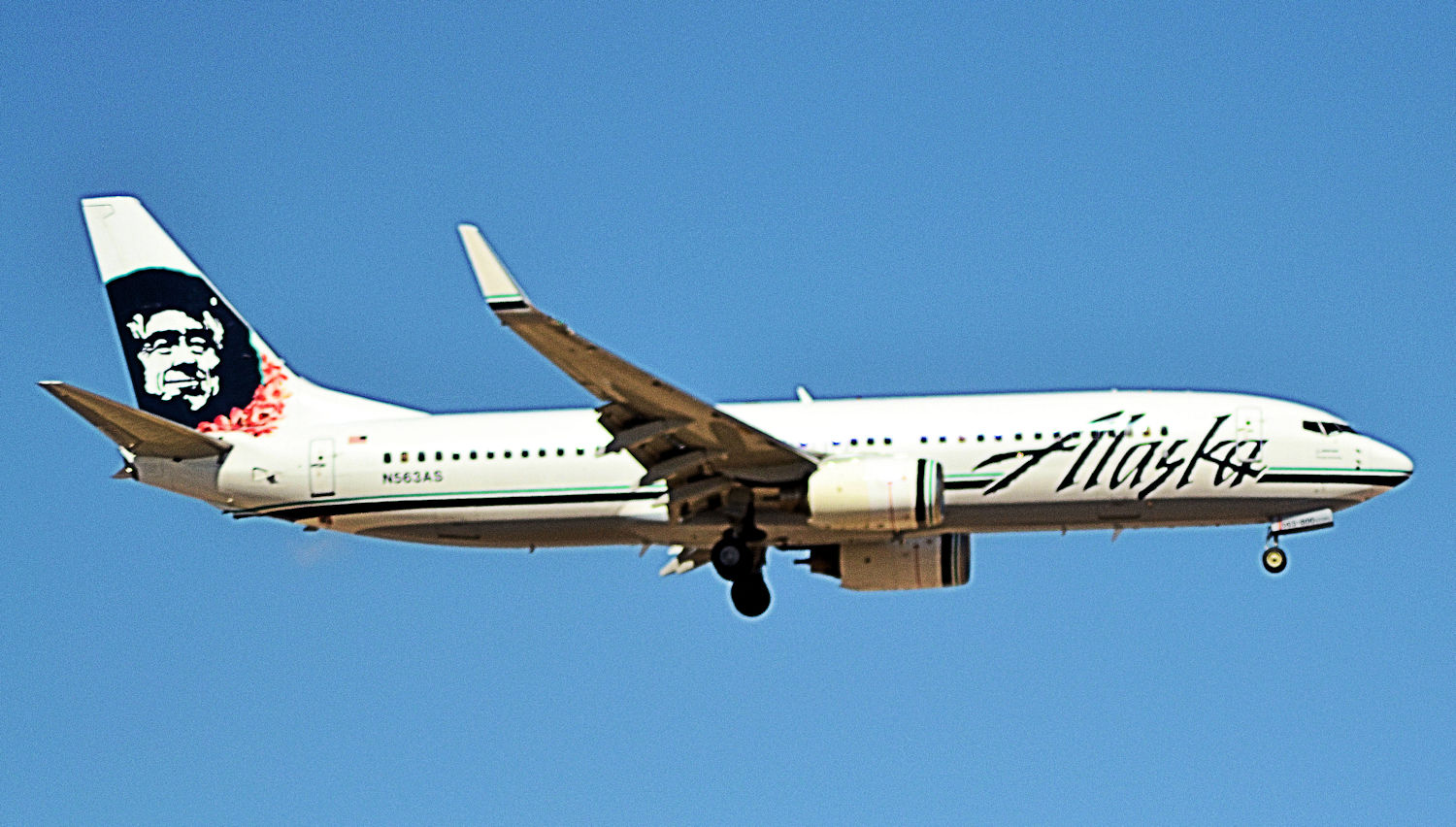 N563AS/N563AS Alaska Airlines Boeing 737-890(WL) Photo by Warthog1 - AVSpotters.com