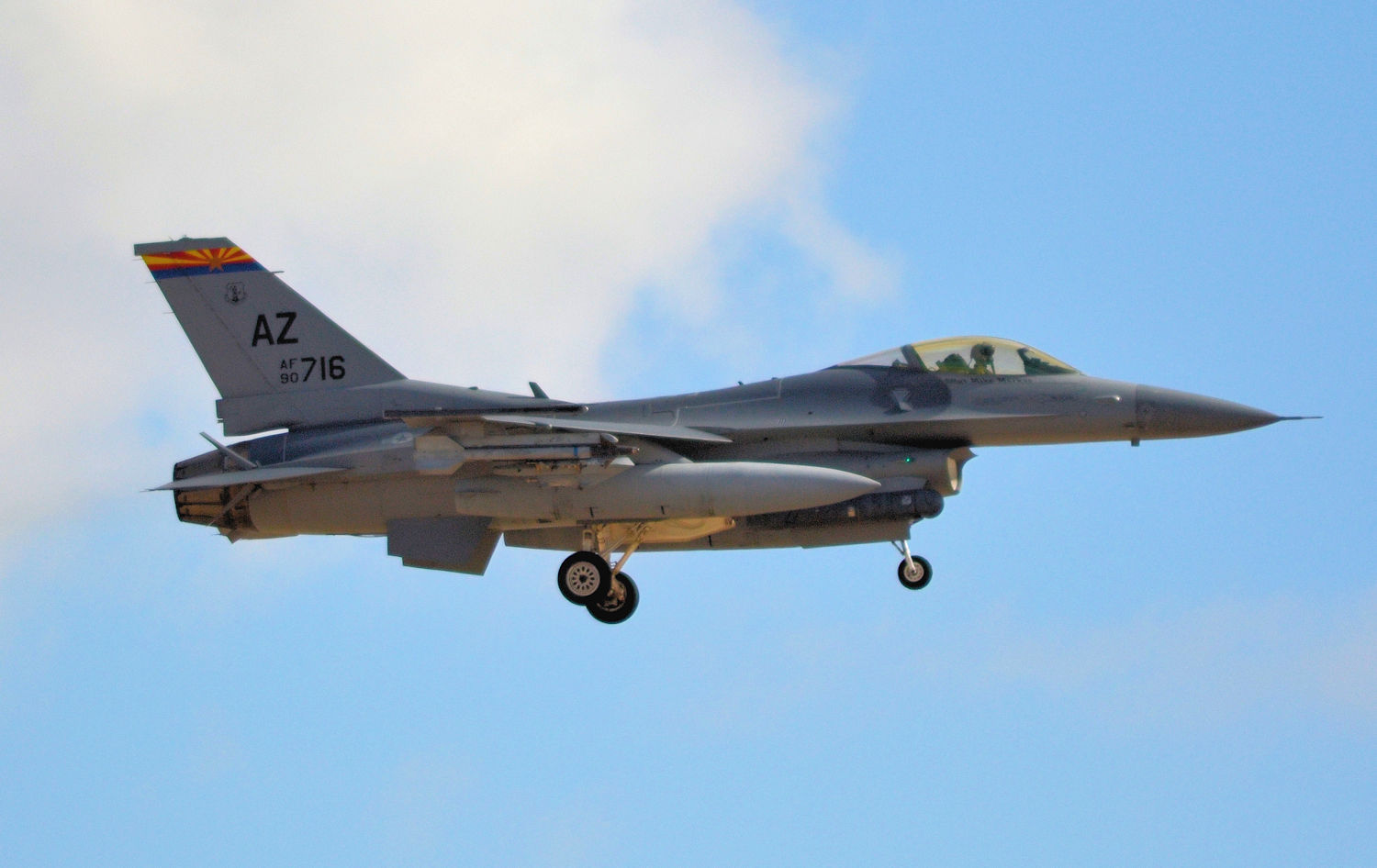 90-0716/900716 USAF - United States Air Force General Dynamics F-16CG Fighting Falcon Photo by Warthog1 - AVSpotters.com