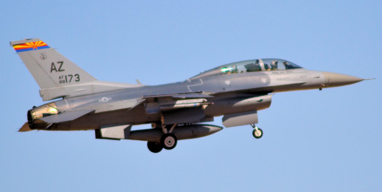 88-0173/880173 USAF - United States Air Force General Dynamics F-16DG Fighting Falcon Photo by Warthog1 - AVSpotters.com