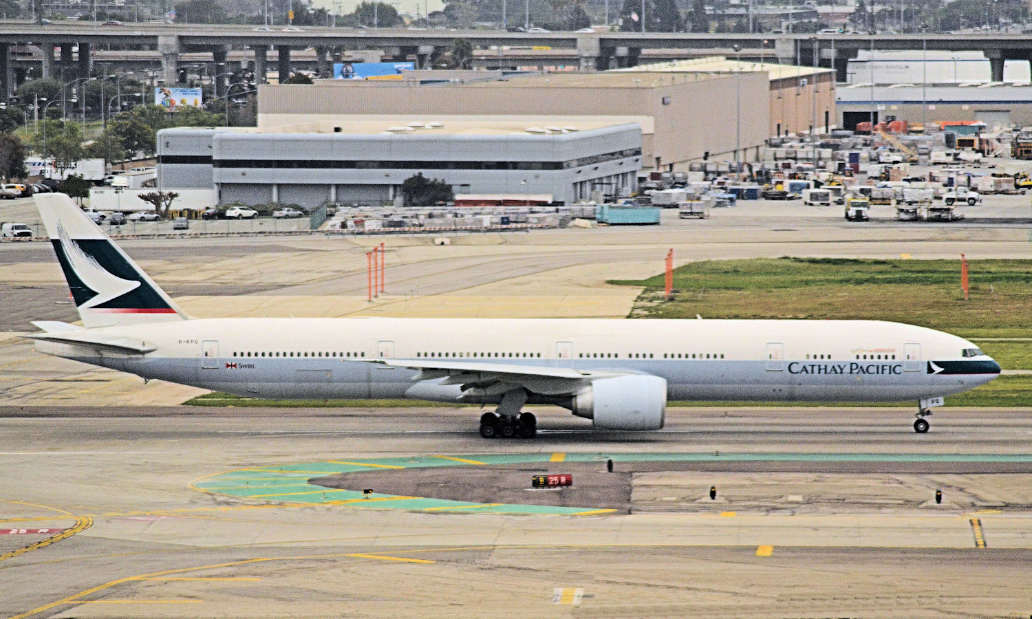 B-KPQ/BKPQ Cathay Pacific Airways Boeing 777-367ER Photo by Warthog1 - AVSpotters.com