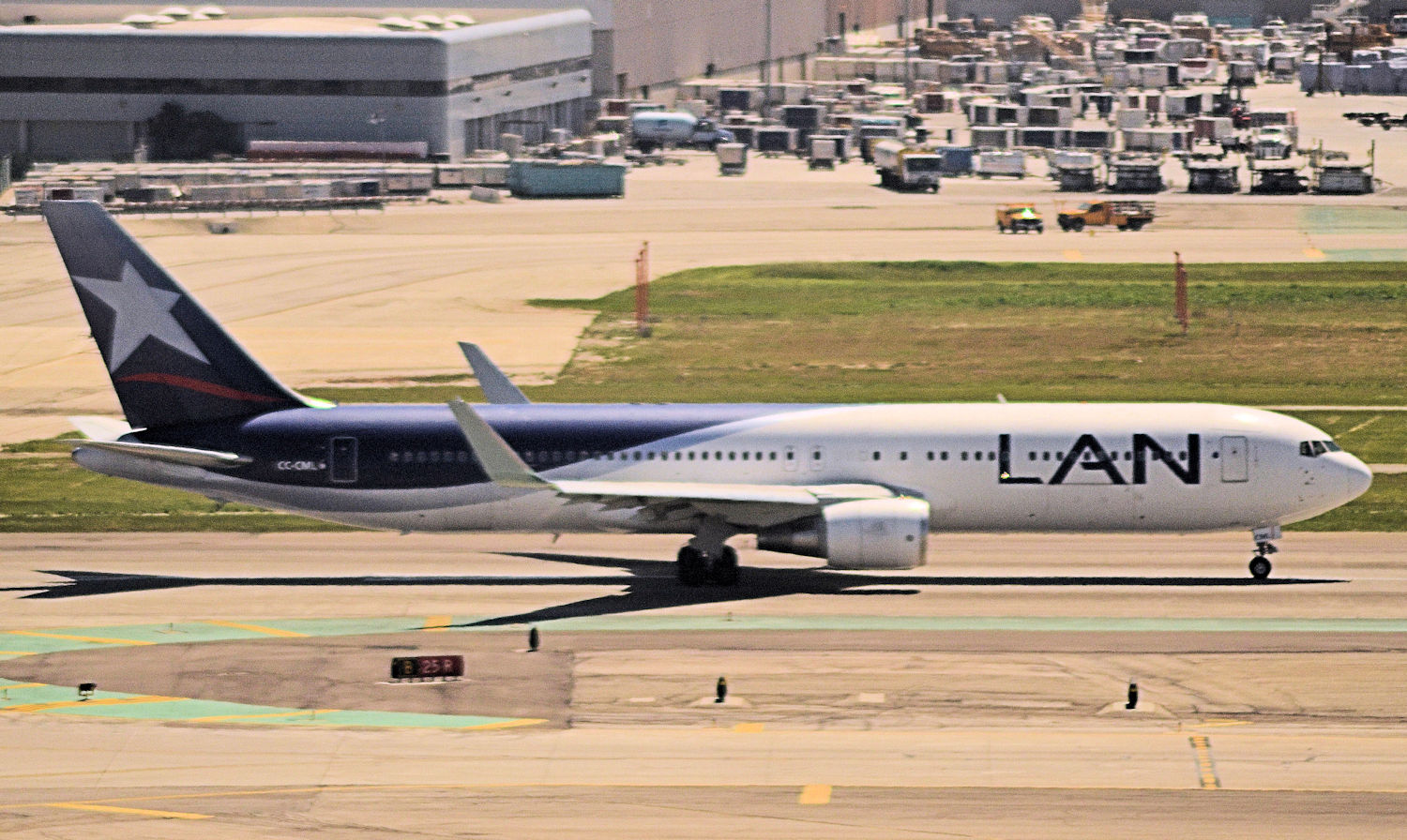 CC-CML/CCCML LAN Airlines Boeing 767-3Q8ER(WL) Photo by Warthog1 - AVSpotters.com