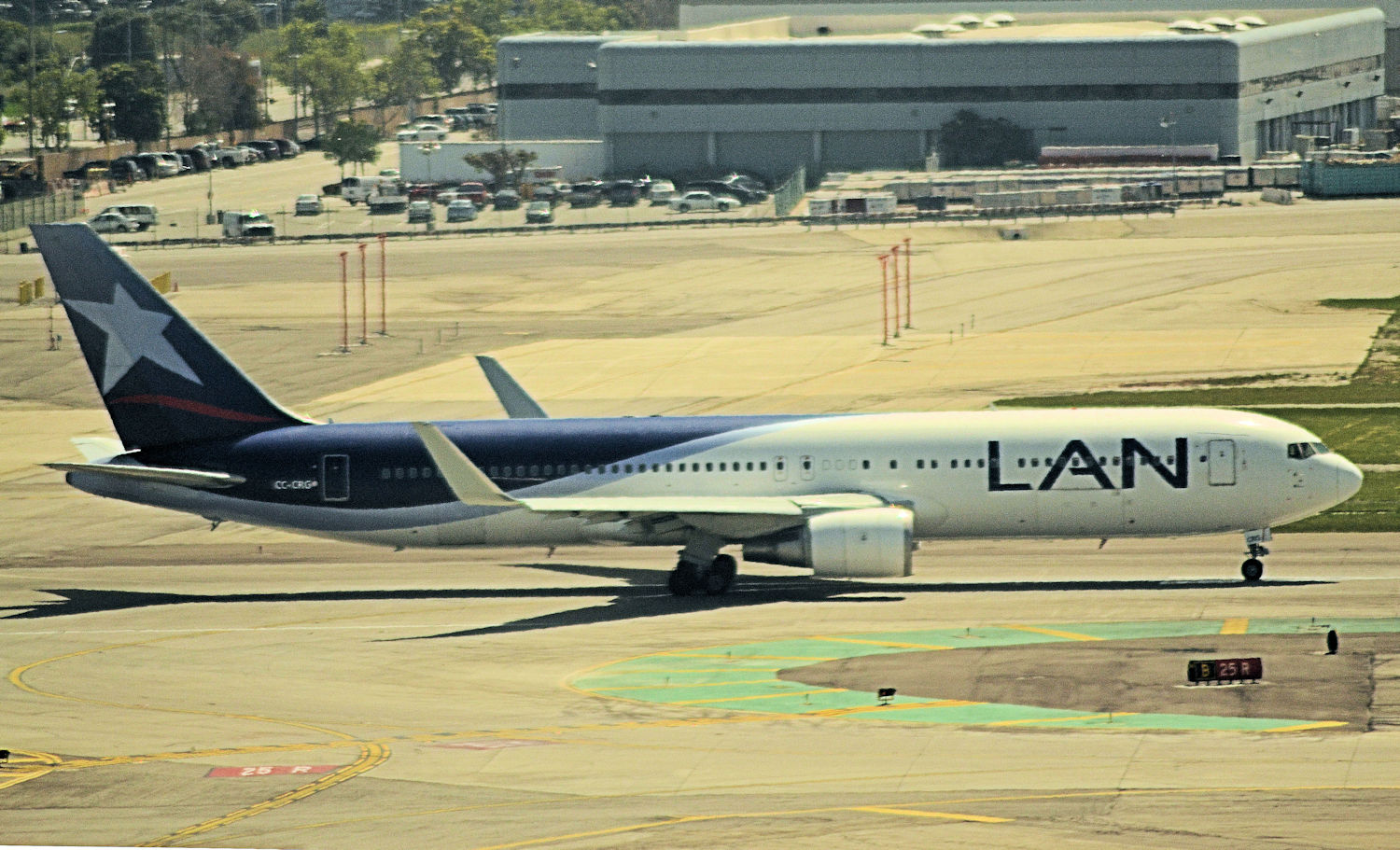 CC-CRG/CCCRG LAN Airlines Boeing 767-375ER(WL) Photo by Warthog1 - AVSpotters.com