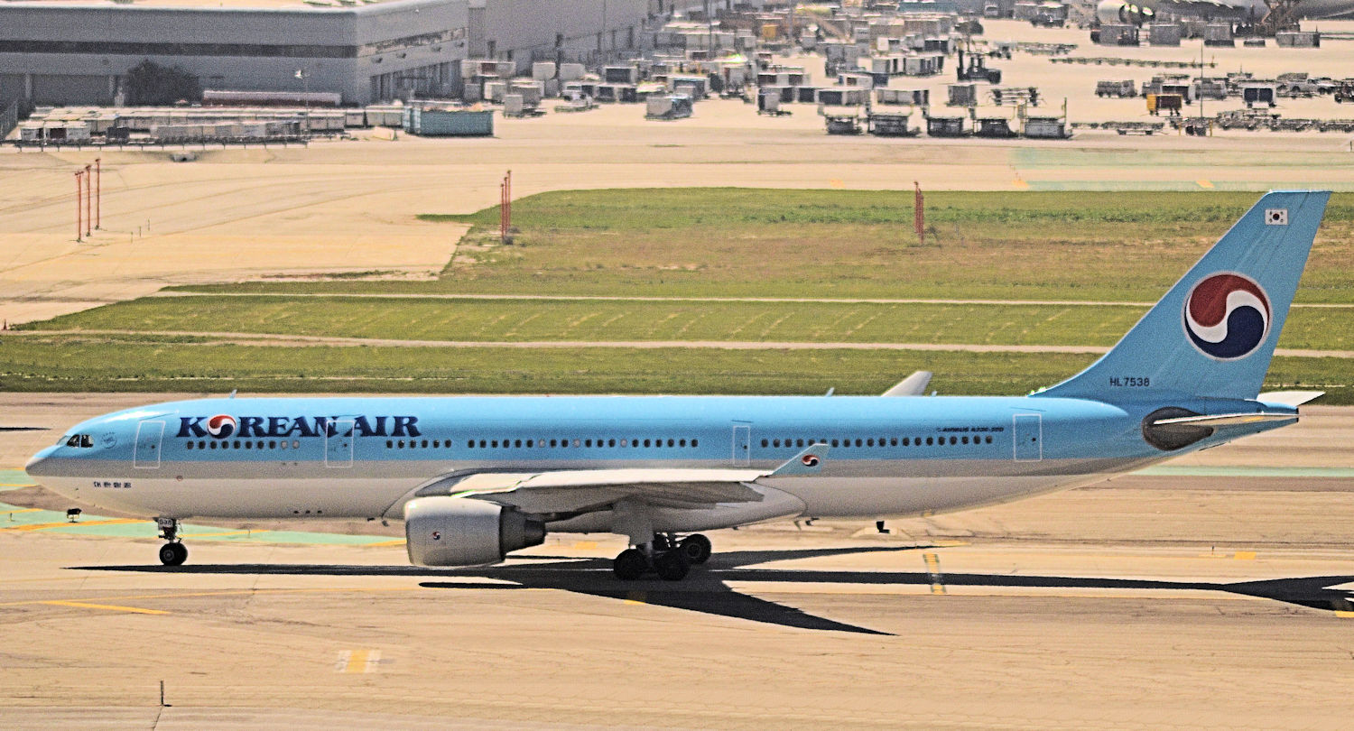 HL7538/HL7538 Korean Air Airbus A330-223 Photo by Warthog1 - AVSpotters.com