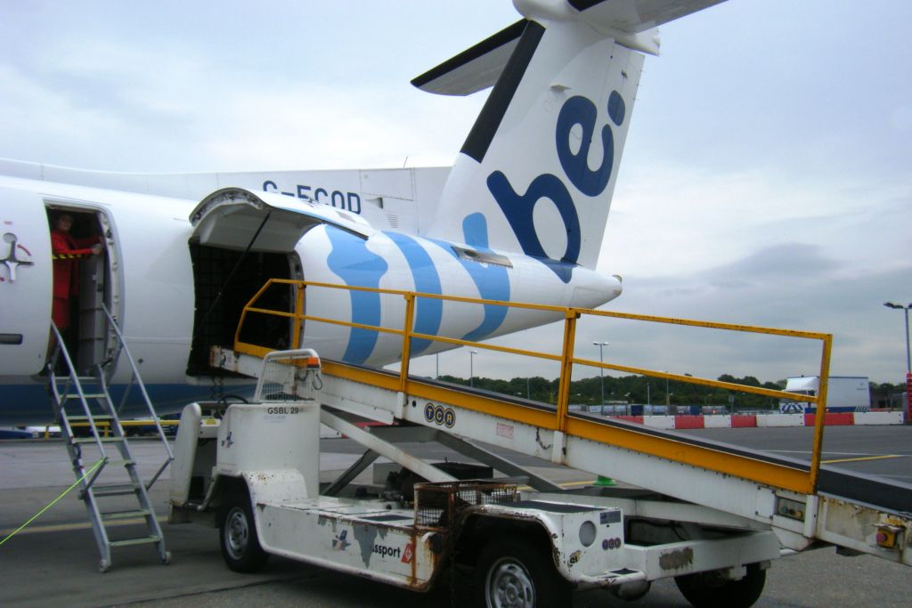 G-ECOD/GECOD FlyBe Bombardier DHC-8-402 Photo by RJflyer - AVSpotters.com