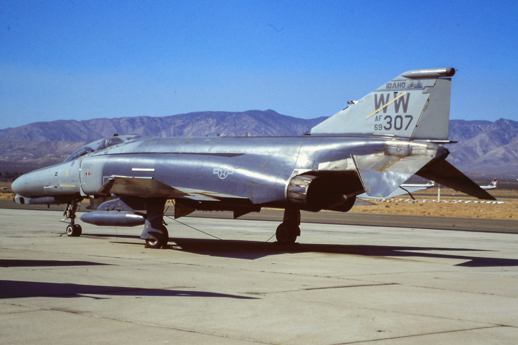 69-0307/690307 USAF - United States Air Force McDonnell-Douglas F-4 Phantom II Airframe Information - AVSpotters.com