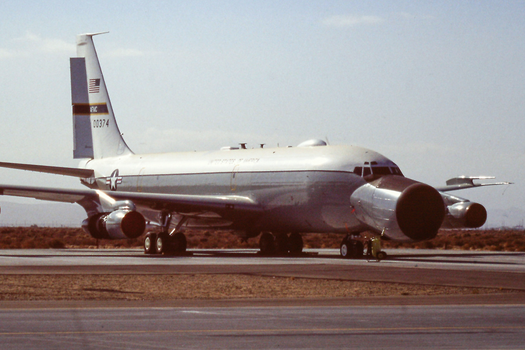 60-0374/600374 USAF - United States Air Force Boeing EC-135E Stratoliner Photo by colinw - AVSpotters.com