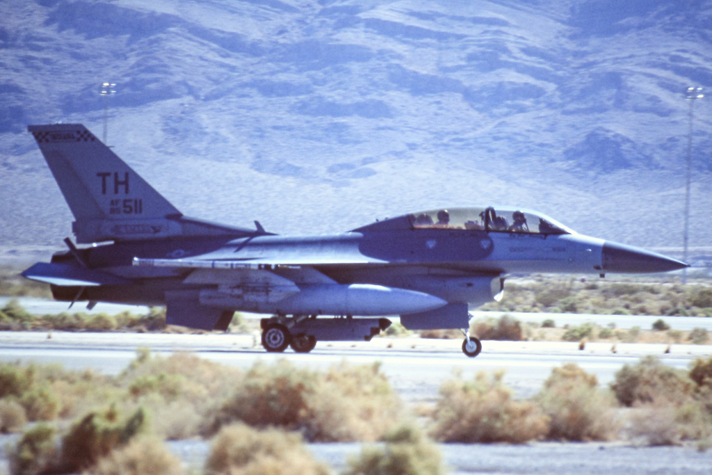 85-1511/851511 USAF - United States Air Force General Dynamics F-16D Fighting Falcon Photo by colinw - AVSpotters.com