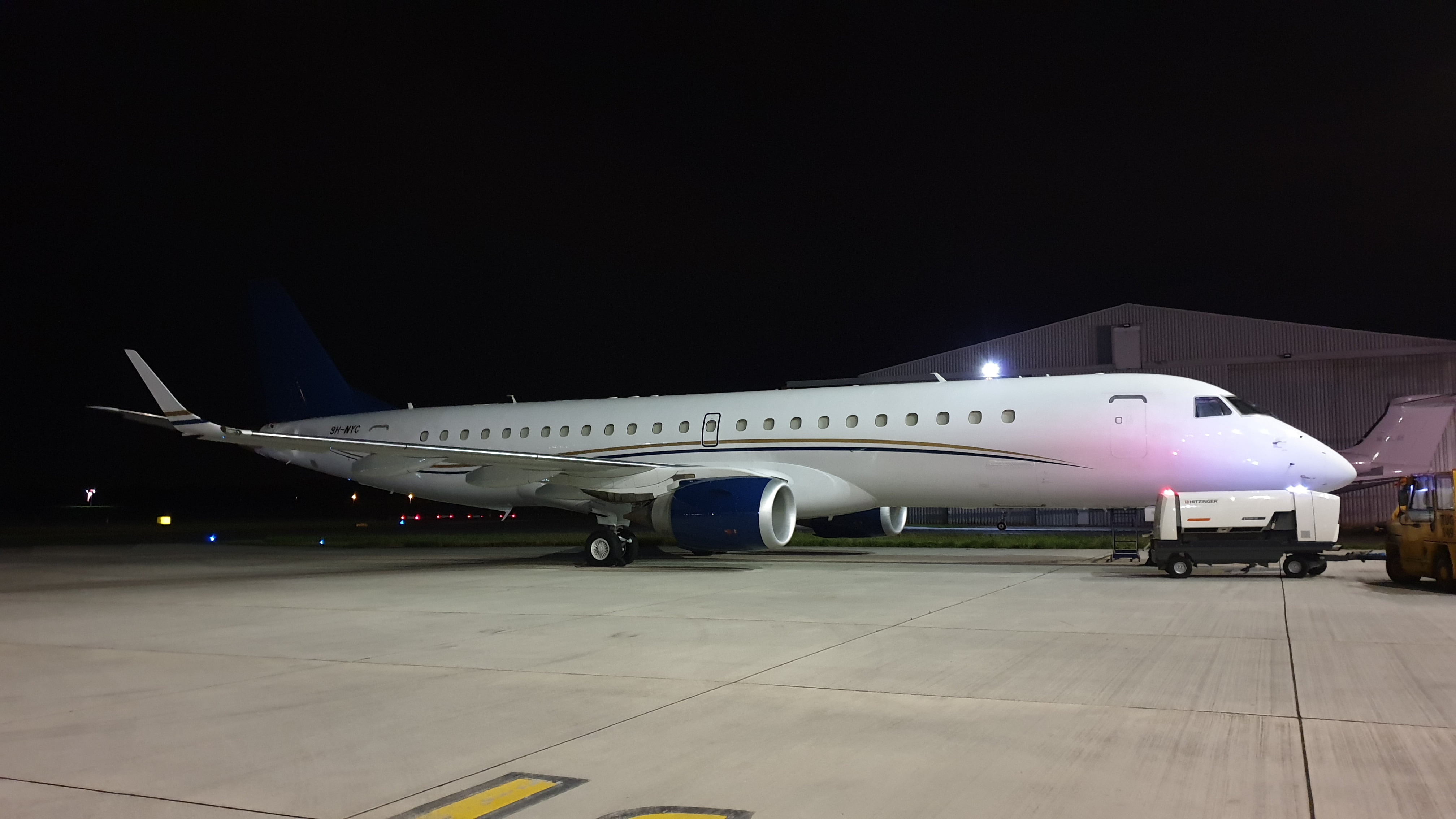 9H-NYC/9HNYC Air X Charter Embraer ERJ-190BJ Photo by RJflyer - AVSpotters.com