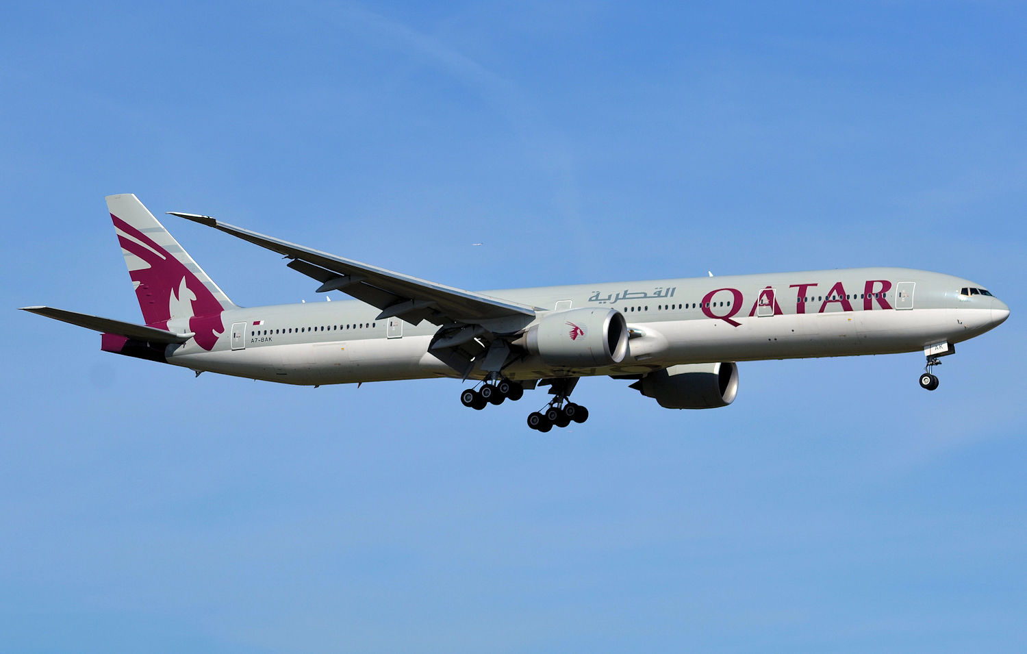 A7-BAK/A7BAK Qatar Airways Boeing 777 Airframe Information - AVSpotters.com