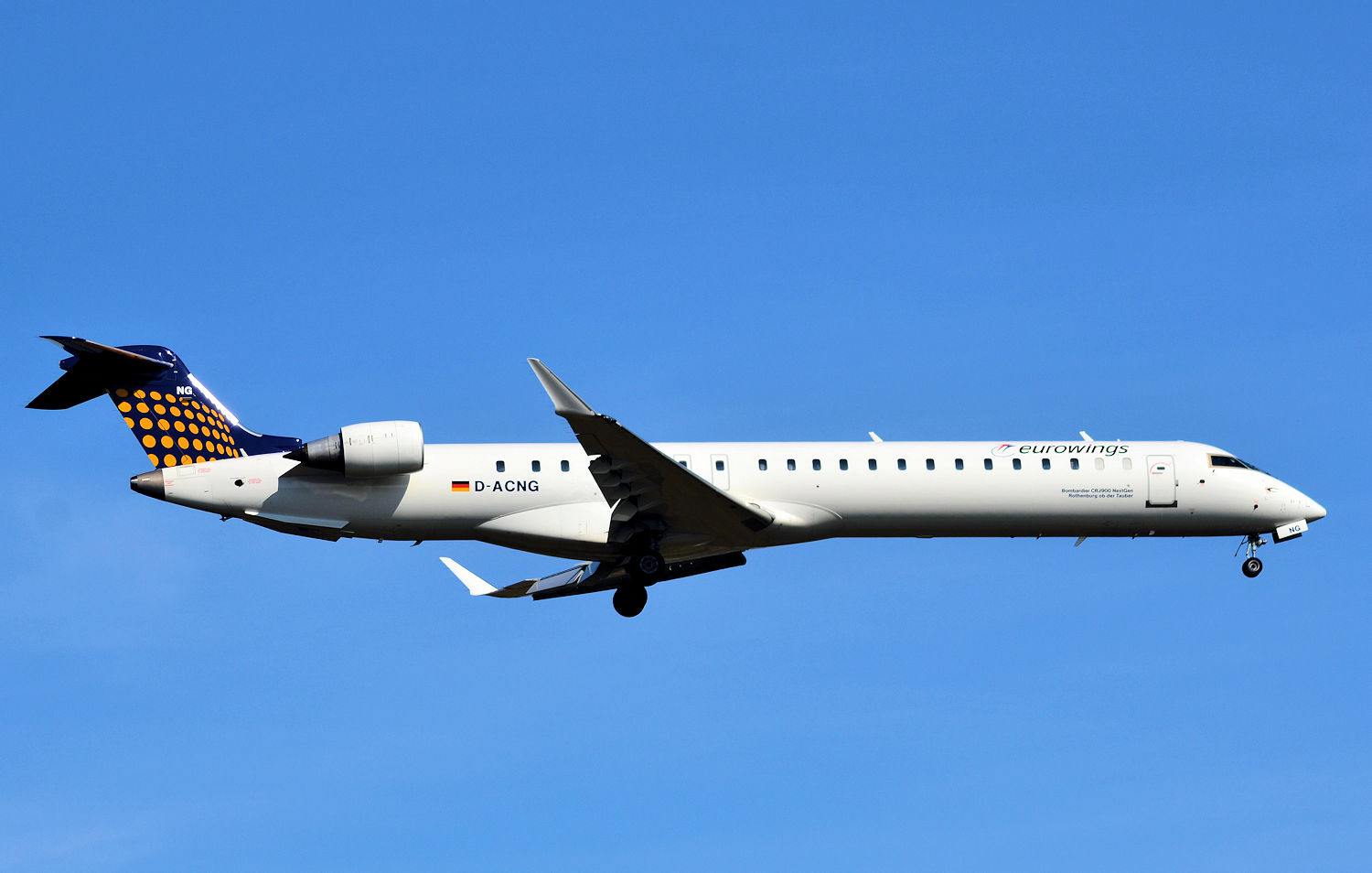 D-ACNG/DACNG Lufthansa Cityline Bombardier CRJ-900 Airframe Information - AVSpotters.com