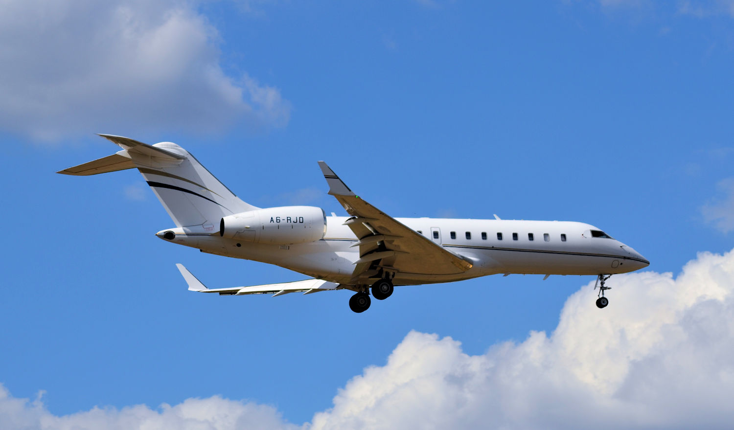 A6-RJD/A6RJD Royal Jet Bombardier Global Express Airframe Information - AVSpotters.com