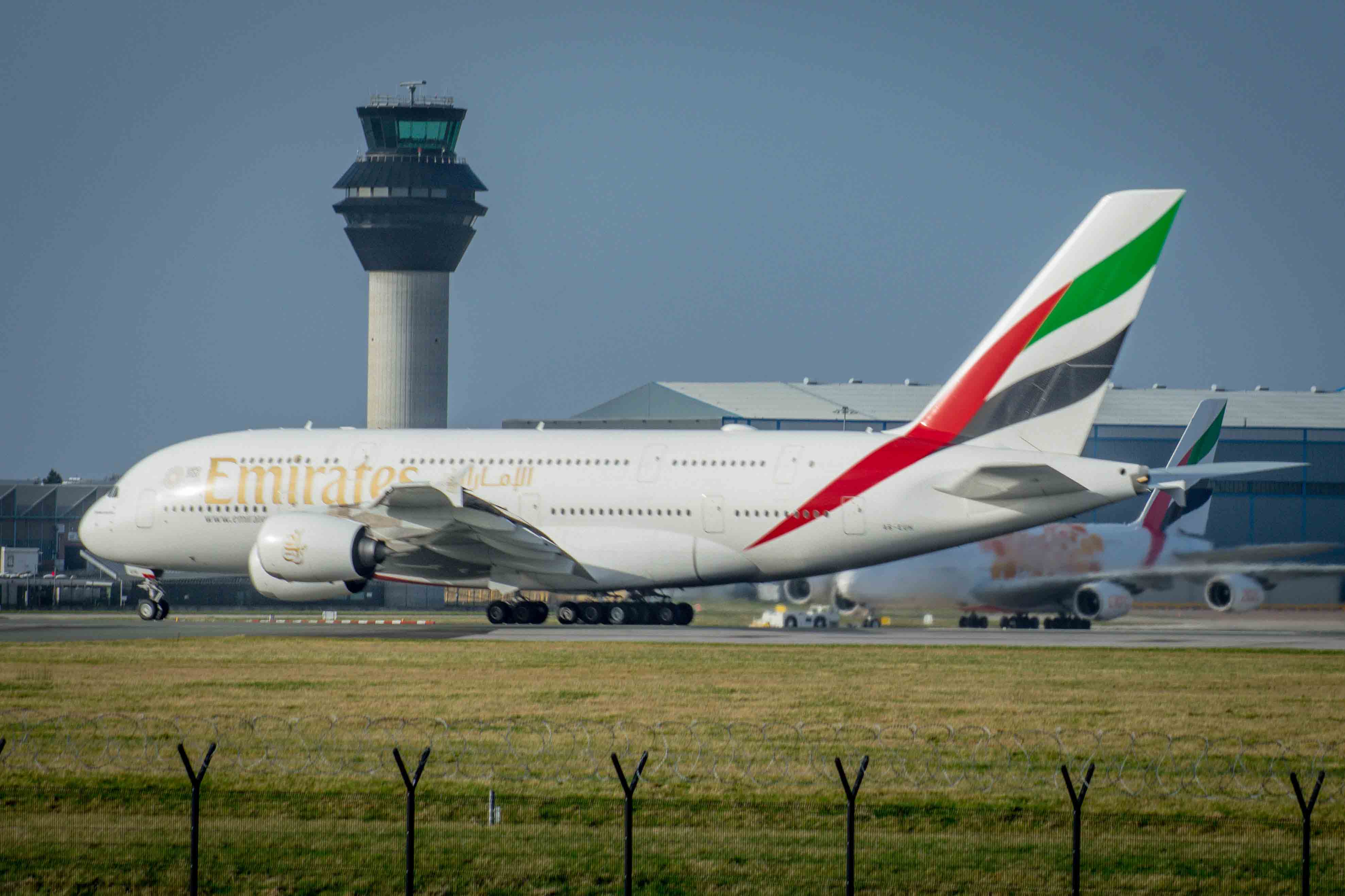 A6-EUH/A6EUH Emirates Airlines Airbus A380-861 Photo by AV8 Photos - AVSpotters.com