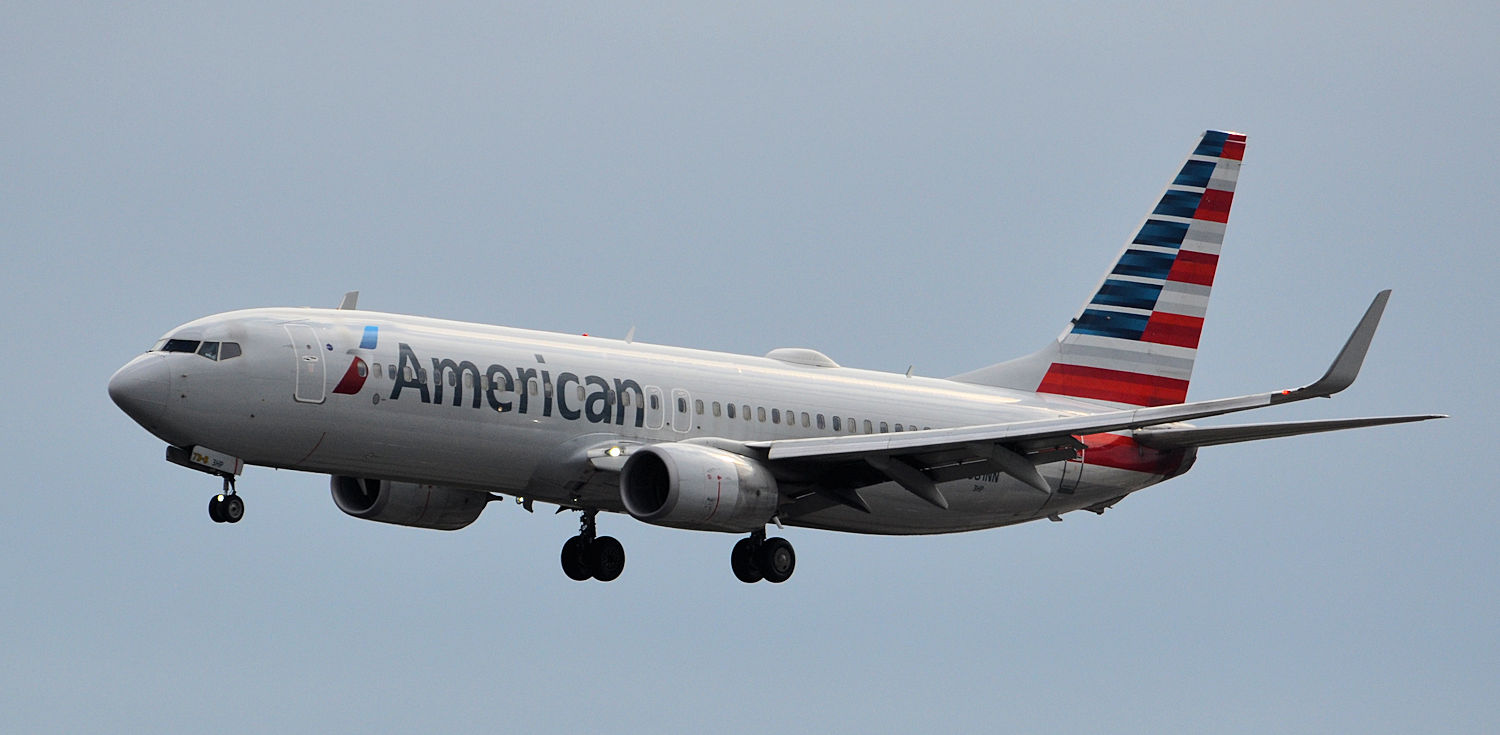 N881NN/N881NN American Airlines Boeing 737-823(WL) Photo by Warthog1 - AVSpotters.com